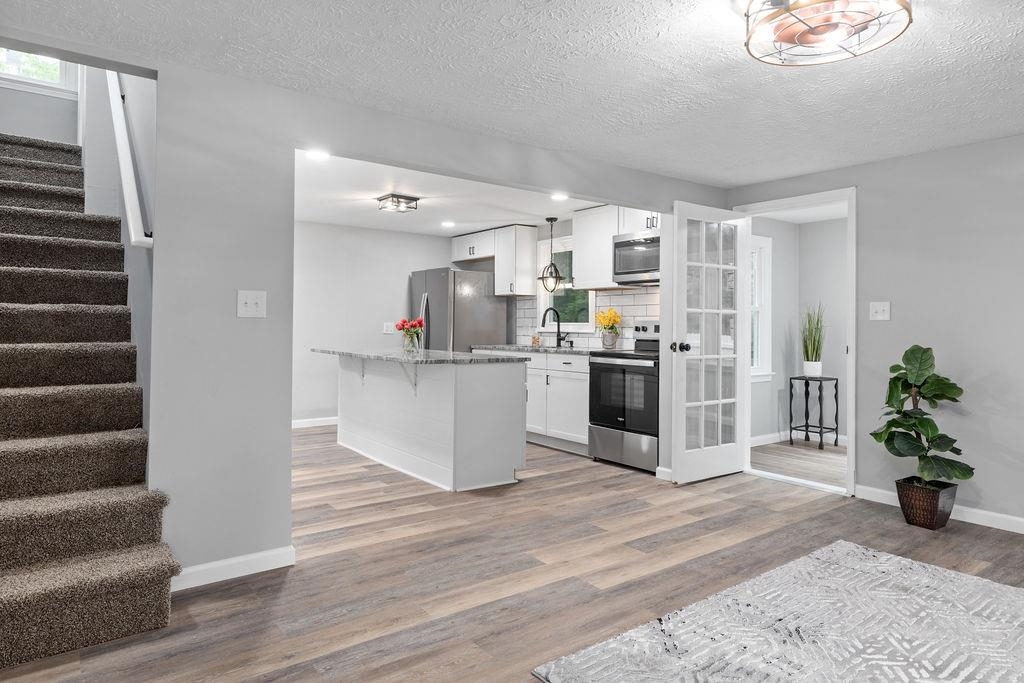 14372 SOUTH EAST SIDE HWY, GROTTOES, Virginia 24401, 4 Bedrooms Bedrooms, ,2 BathroomsBathrooms,Residential,14372 SOUTH EAST SIDE HWY,670881 MLS # 670881 14372 SOUTH EAST SIDE HWY, GROTTOES, Virginia 24401, 4 Bedrooms Bedrooms, ,2 BathroomsBathrooms,Residential,14372 SOUTH EAST SIDE HWY,670881 MLS # 670881