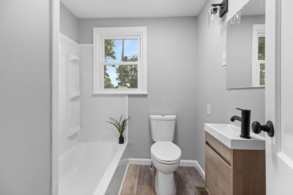 14372 SOUTH EAST SIDE HWY, GROTTOES, Virginia 24401, 4 Bedrooms Bedrooms, ,2 BathroomsBathrooms,Residential,14372 SOUTH EAST SIDE HWY,670881 MLS # 670881 14372 SOUTH EAST SIDE HWY, GROTTOES, Virginia 24401, 4 Bedrooms Bedrooms, ,2 BathroomsBathrooms,Residential,14372 SOUTH EAST SIDE HWY,670881 MLS # 670881