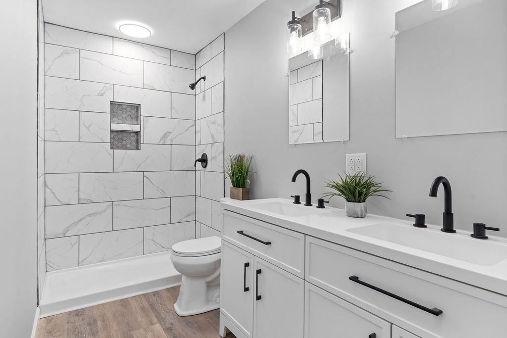 14372 SOUTH EAST SIDE HWY, GROTTOES, Virginia 24401, 4 Bedrooms Bedrooms, ,2 BathroomsBathrooms,Residential,14372 SOUTH EAST SIDE HWY,670881 MLS # 670881 14372 SOUTH EAST SIDE HWY, GROTTOES, Virginia 24401, 4 Bedrooms Bedrooms, ,2 BathroomsBathrooms,Residential,14372 SOUTH EAST SIDE HWY,670881 MLS # 670881