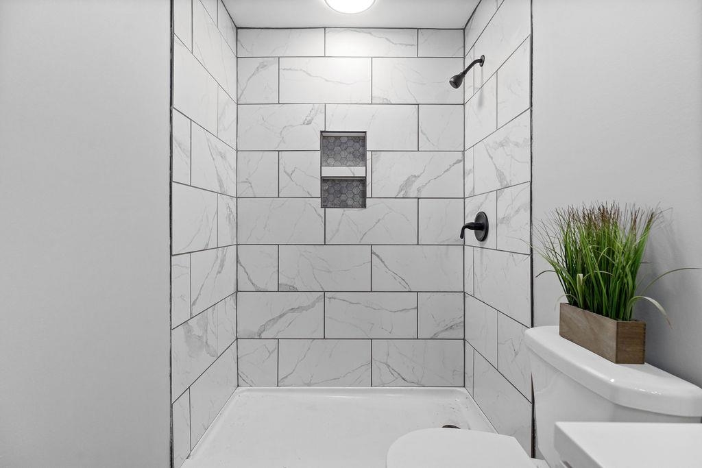 14372 SOUTH EAST SIDE HWY, GROTTOES, Virginia 24401, 4 Bedrooms Bedrooms, ,2 BathroomsBathrooms,Residential,14372 SOUTH EAST SIDE HWY,670881 MLS # 670881 14372 SOUTH EAST SIDE HWY, GROTTOES, Virginia 24401, 4 Bedrooms Bedrooms, ,2 BathroomsBathrooms,Residential,14372 SOUTH EAST SIDE HWY,670881 MLS # 670881