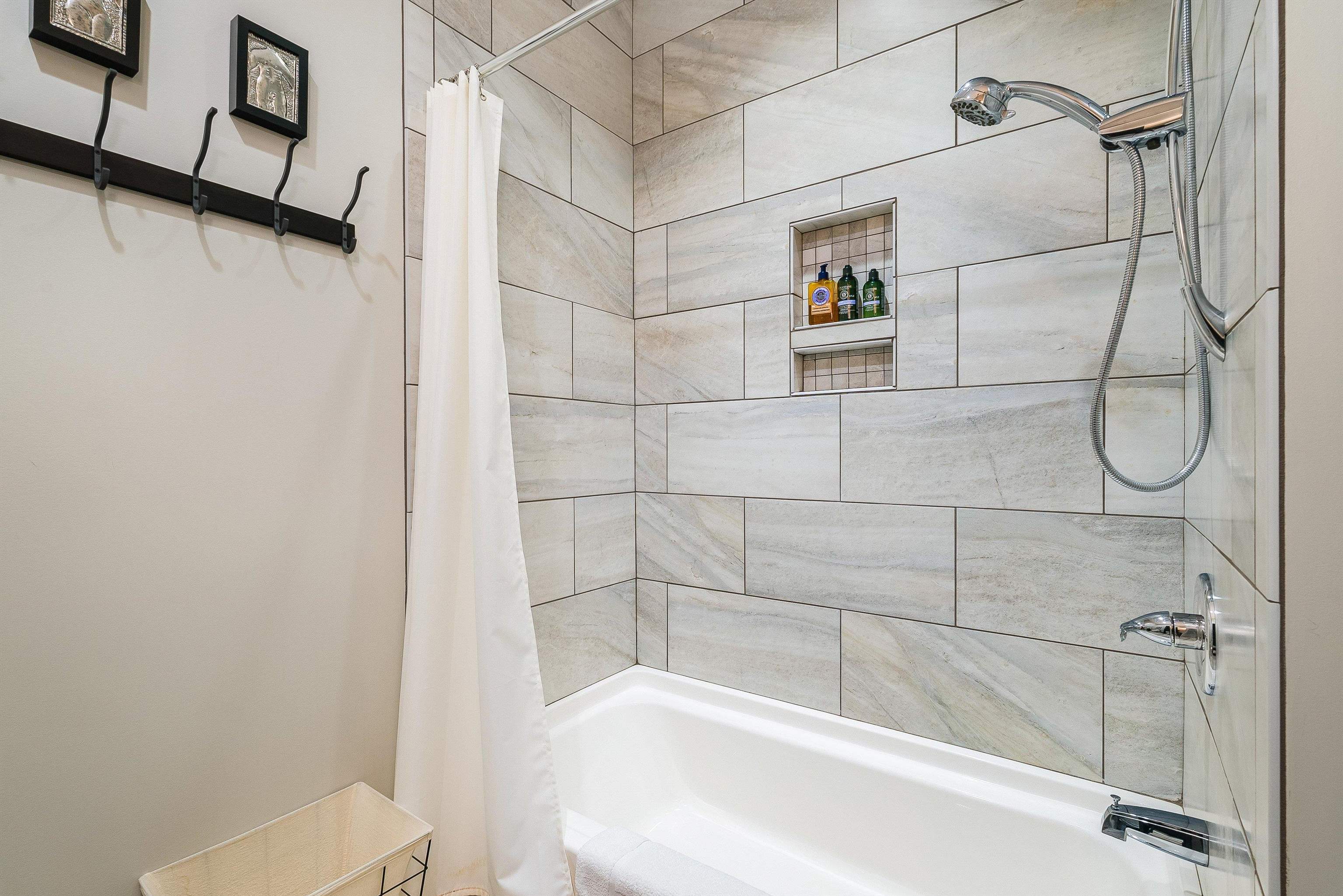 124 STEEPLECHASE DR, PENN LAIRD, Virginia 22846, 5 Bedrooms Bedrooms, ,2 BathroomsBathrooms,Residential,124 STEEPLECHASE DR,670883 MLS # 670883 124 STEEPLECHASE DR, PENN LAIRD, Virginia 22846, 5 Bedrooms Bedrooms, ,2 BathroomsBathrooms,Residential,124 STEEPLECHASE DR,670883 MLS # 670883