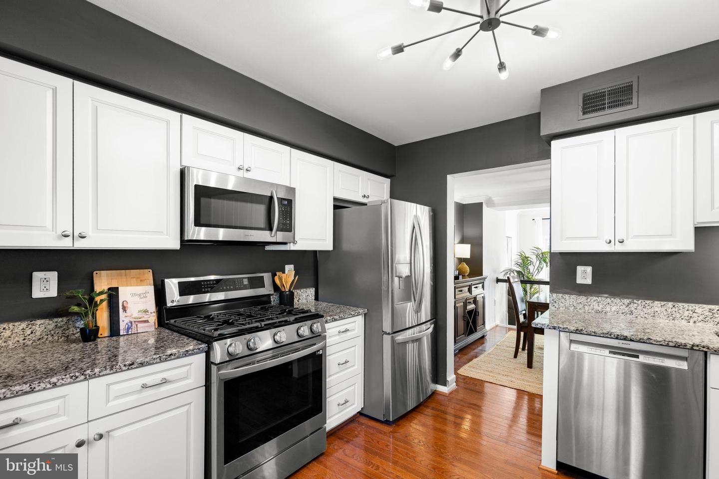 6223 WALKERS CROFT WAY, ALEXANDRIA, Virginia 22315, 2 Bedrooms Bedrooms, 5 Rooms Rooms,2 BathroomsBathrooms,Residential,For sale,6223 WALKERS CROFT WAY,VAFX2275234 MLS # VAFX2275234 6223 WALKERS CROFT WAY, ALEXANDRIA, Virginia 22315, 2 Bedrooms Bedrooms, 5 Rooms Rooms,2 BathroomsBathrooms,Residential,For sale,6223 WALKERS CROFT WAY,VAFX2275234 MLS # VAFX2275234