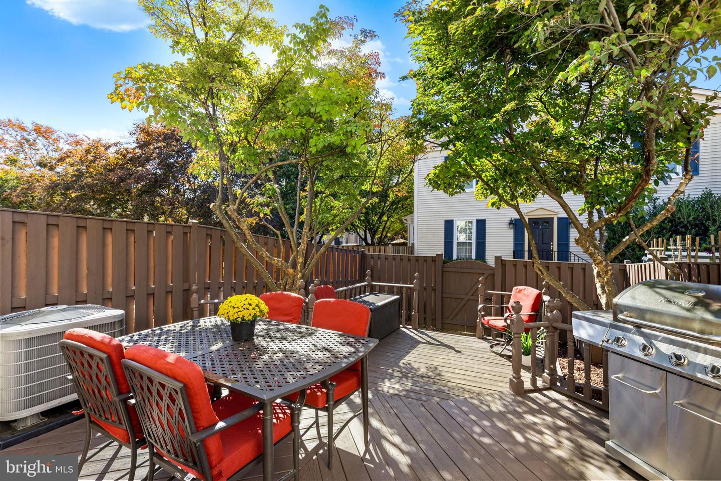 6223 WALKERS CROFT WAY, ALEXANDRIA, Virginia 22315, 2 Bedrooms Bedrooms, 5 Rooms Rooms,2 BathroomsBathrooms,Residential,For sale,6223 WALKERS CROFT WAY,VAFX2275234 MLS # VAFX2275234 6223 WALKERS CROFT WAY, ALEXANDRIA, Virginia 22315, 2 Bedrooms Bedrooms, 5 Rooms Rooms,2 BathroomsBathrooms,Residential,For sale,6223 WALKERS CROFT WAY,VAFX2275234 MLS # VAFX2275234