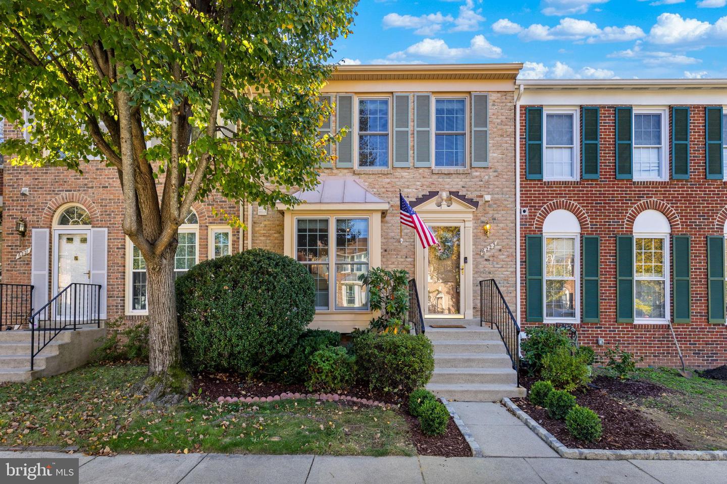 6223 WALKERS CROFT WAY, ALEXANDRIA, Virginia 22315, 2 Bedrooms Bedrooms, 5 Rooms Rooms,2 BathroomsBathrooms,Residential,For sale,6223 WALKERS CROFT WAY,VAFX2275234 MLS # VAFX2275234 6223 WALKERS CROFT WAY, ALEXANDRIA, Virginia 22315, 2 Bedrooms Bedrooms, 5 Rooms Rooms,2 BathroomsBathrooms,Residential,For sale,6223 WALKERS CROFT WAY,VAFX2275234 MLS # VAFX2275234