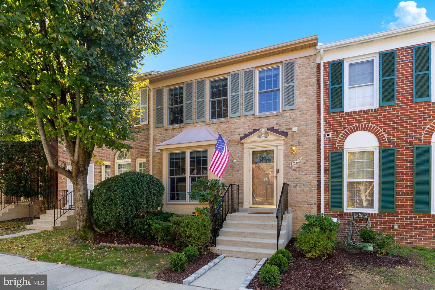 6223 WALKERS CROFT WAY, ALEXANDRIA, Virginia 22315, 2 Bedrooms Bedrooms, 5 Rooms Rooms,2 BathroomsBathrooms,Residential,For sale,6223 WALKERS CROFT WAY,VAFX2275234 MLS # VAFX2275234 6223 WALKERS CROFT WAY, ALEXANDRIA, Virginia 22315, 2 Bedrooms Bedrooms, 5 Rooms Rooms,2 BathroomsBathrooms,Residential,For sale,6223 WALKERS CROFT WAY,VAFX2275234 MLS # VAFX2275234