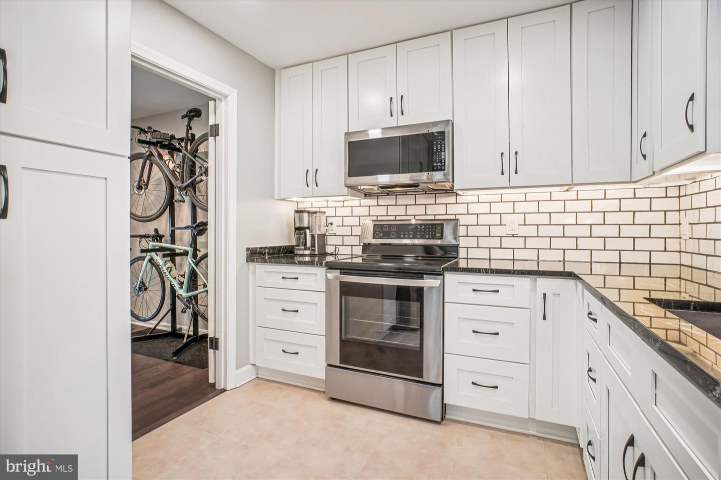 10212 PROVINCETOWN CT, FAIRFAX, Virginia 22032, 3 Bedrooms Bedrooms, 10 Rooms Rooms,2 BathroomsBathrooms,Residential,For sale,10212 PROVINCETOWN CT,VAFX2275264 MLS # VAFX2275264 10212 PROVINCETOWN CT, FAIRFAX, Virginia 22032, 3 Bedrooms Bedrooms, 10 Rooms Rooms,2 BathroomsBathrooms,Residential,For sale,10212 PROVINCETOWN CT,VAFX2275264 MLS # VAFX2275264