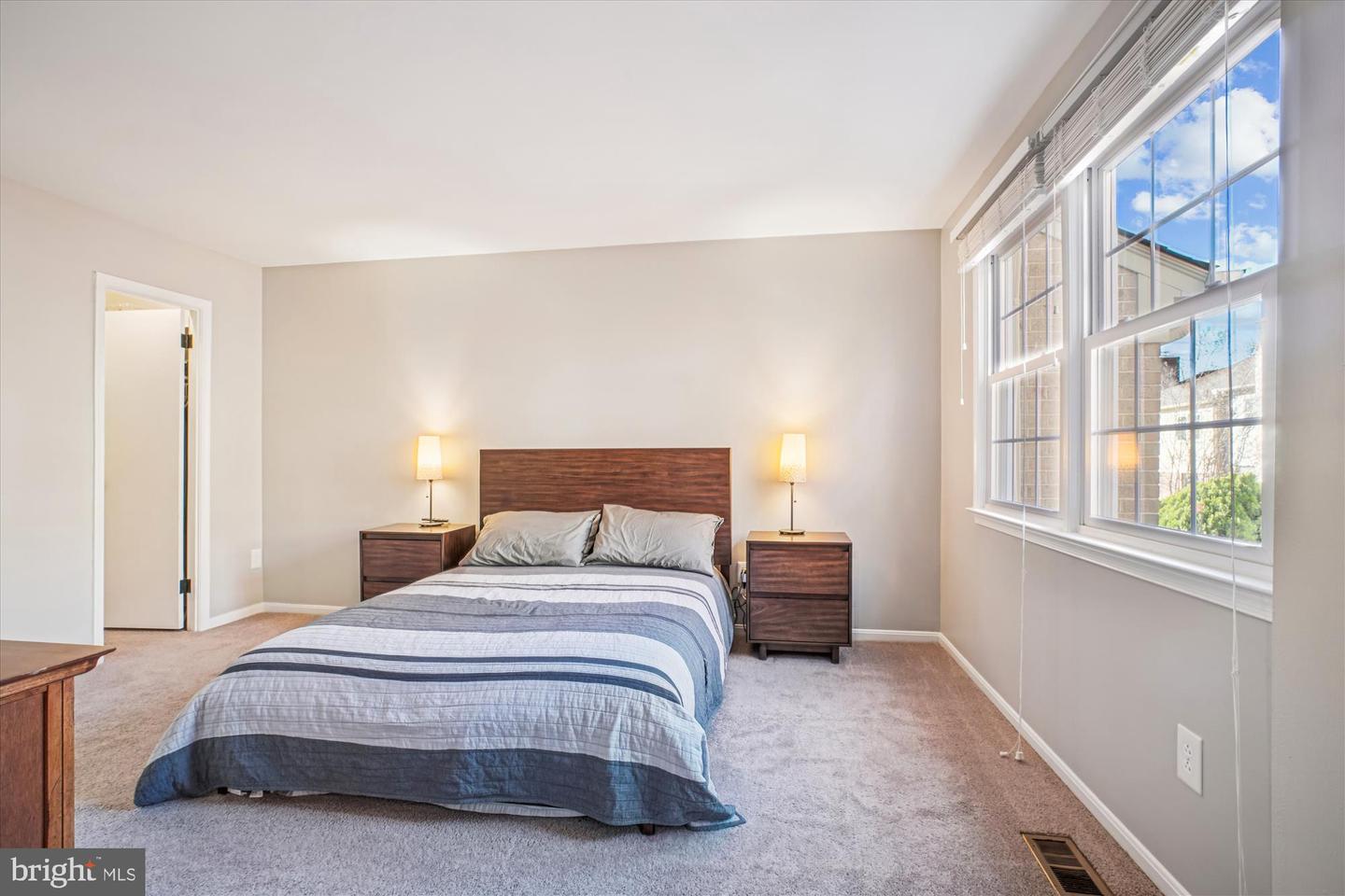 10212 PROVINCETOWN CT, FAIRFAX, Virginia 22032, 3 Bedrooms Bedrooms, 10 Rooms Rooms,2 BathroomsBathrooms,Residential,For sale,10212 PROVINCETOWN CT,VAFX2275264 MLS # VAFX2275264 10212 PROVINCETOWN CT, FAIRFAX, Virginia 22032, 3 Bedrooms Bedrooms, 10 Rooms Rooms,2 BathroomsBathrooms,Residential,For sale,10212 PROVINCETOWN CT,VAFX2275264 MLS # VAFX2275264