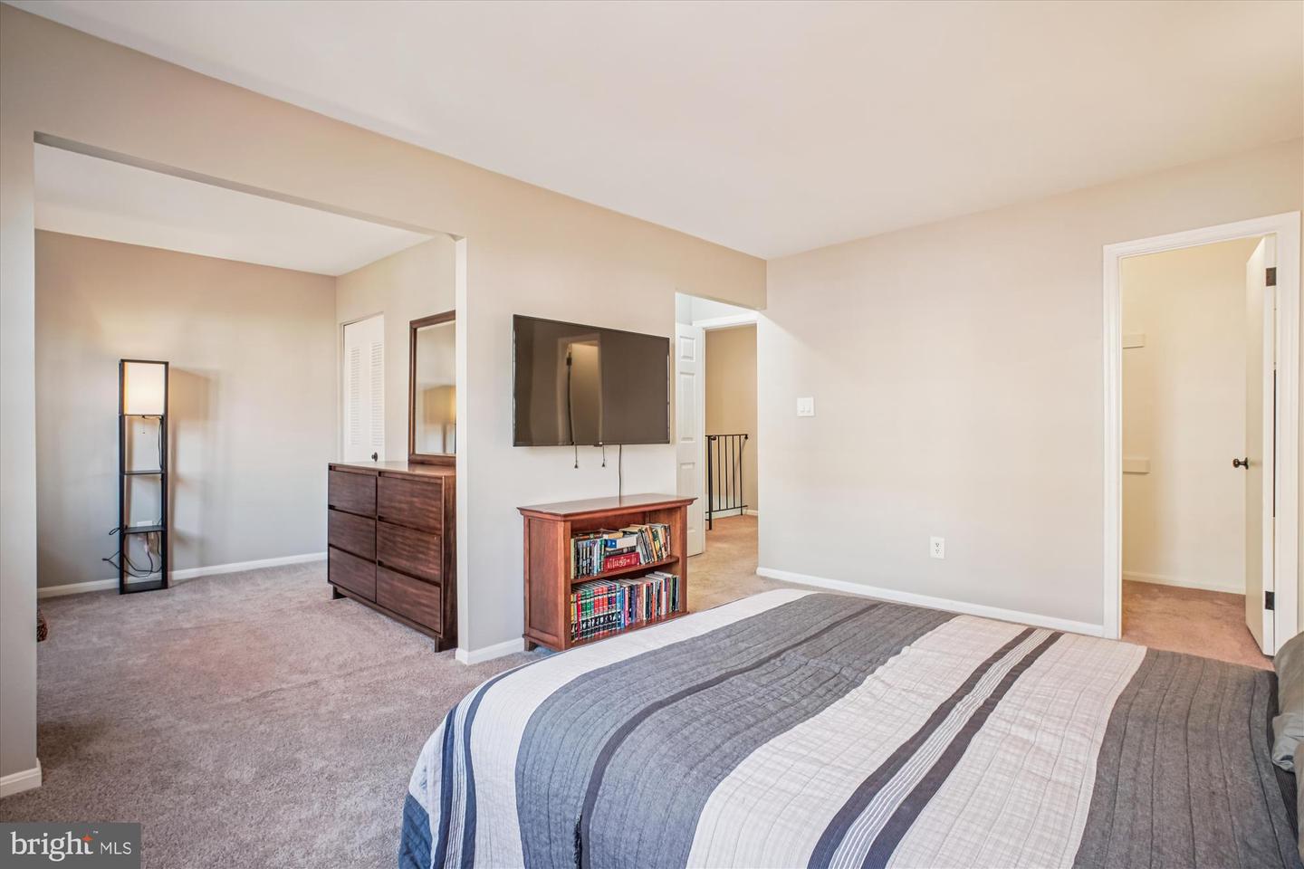 10212 PROVINCETOWN CT, FAIRFAX, Virginia 22032, 3 Bedrooms Bedrooms, 10 Rooms Rooms,2 BathroomsBathrooms,Residential,For sale,10212 PROVINCETOWN CT,VAFX2275264 MLS # VAFX2275264 10212 PROVINCETOWN CT, FAIRFAX, Virginia 22032, 3 Bedrooms Bedrooms, 10 Rooms Rooms,2 BathroomsBathrooms,Residential,For sale,10212 PROVINCETOWN CT,VAFX2275264 MLS # VAFX2275264