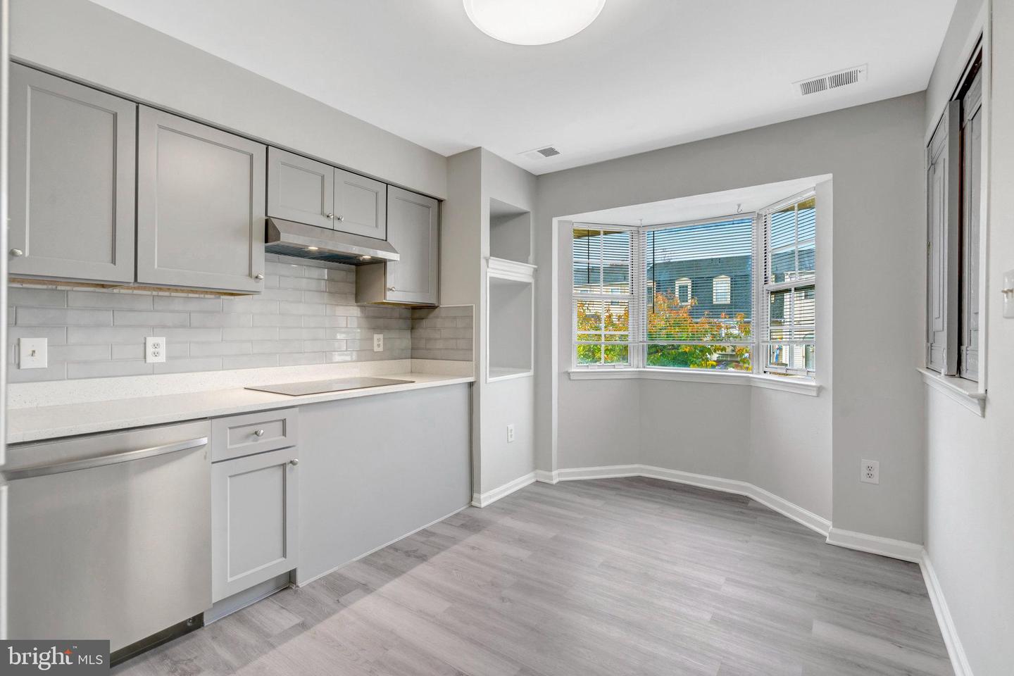 7905 BRIGHTON WAY, MANASSAS, Virginia 20109, 3 Bedrooms Bedrooms, ,1 BathroomBathrooms,Residential,For sale,7905 BRIGHTON WAY,VAPW2106420 MLS # VAPW2106420 7905 BRIGHTON WAY, MANASSAS, Virginia 20109, 3 Bedrooms Bedrooms, ,1 BathroomBathrooms,Residential,For sale,7905 BRIGHTON WAY,VAPW2106420 MLS # VAPW2106420