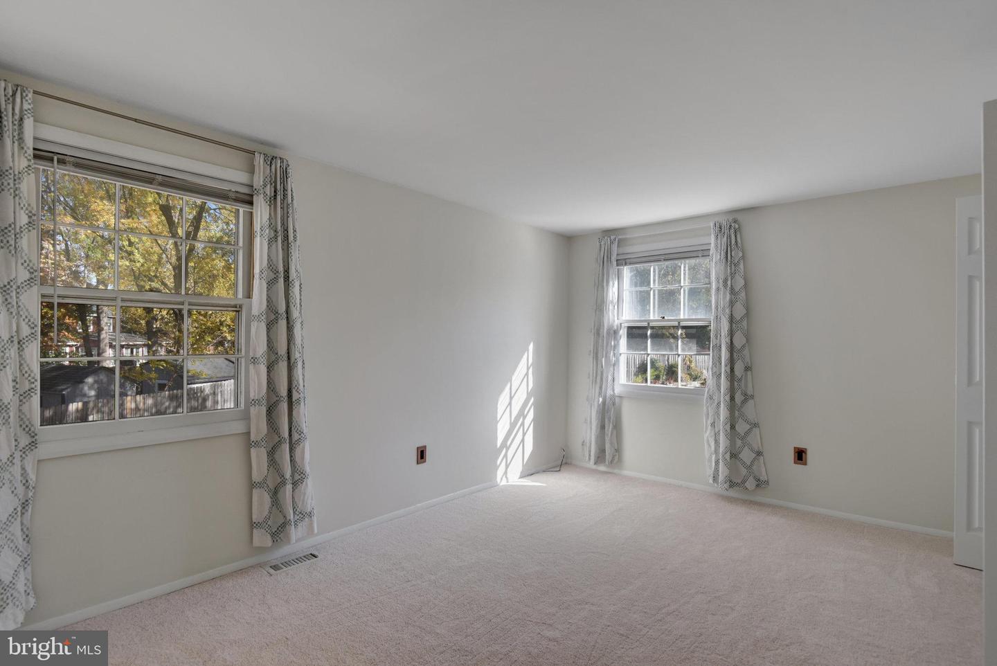 12801 POINT PLEASANT DR, FAIRFAX, Virginia 22033, 4 Bedrooms Bedrooms, ,2 BathroomsBathrooms,Residential,For sale,12801 POINT PLEASANT DR,VAFX2275644 MLS # VAFX2275644 12801 POINT PLEASANT DR, FAIRFAX, Virginia 22033, 4 Bedrooms Bedrooms, ,2 BathroomsBathrooms,Residential,For sale,12801 POINT PLEASANT DR,VAFX2275644 MLS # VAFX2275644