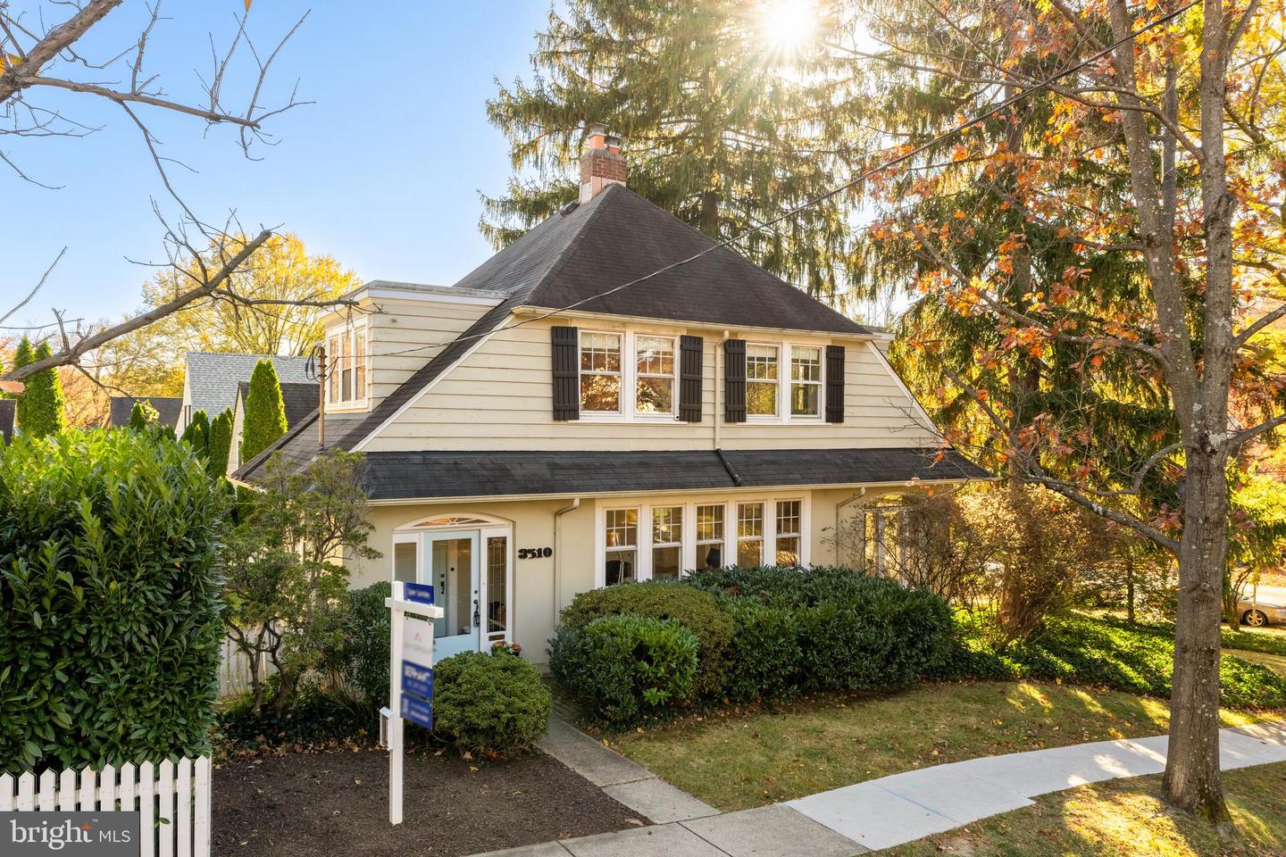 3510 MORRISON ST NW, WASHINGTON, District Of Columbia 20015, 3 Bedrooms Bedrooms, ,1 BathroomBathrooms,Residential,For sale,3510 MORRISON ST NW,DCDC2228648 MLS # DCDC2228648 3510 MORRISON ST NW, WASHINGTON, District Of Columbia 20015, 3 Bedrooms Bedrooms, ,1 BathroomBathrooms,Residential,For sale,3510 MORRISON ST NW,DCDC2228648 MLS # DCDC2228648