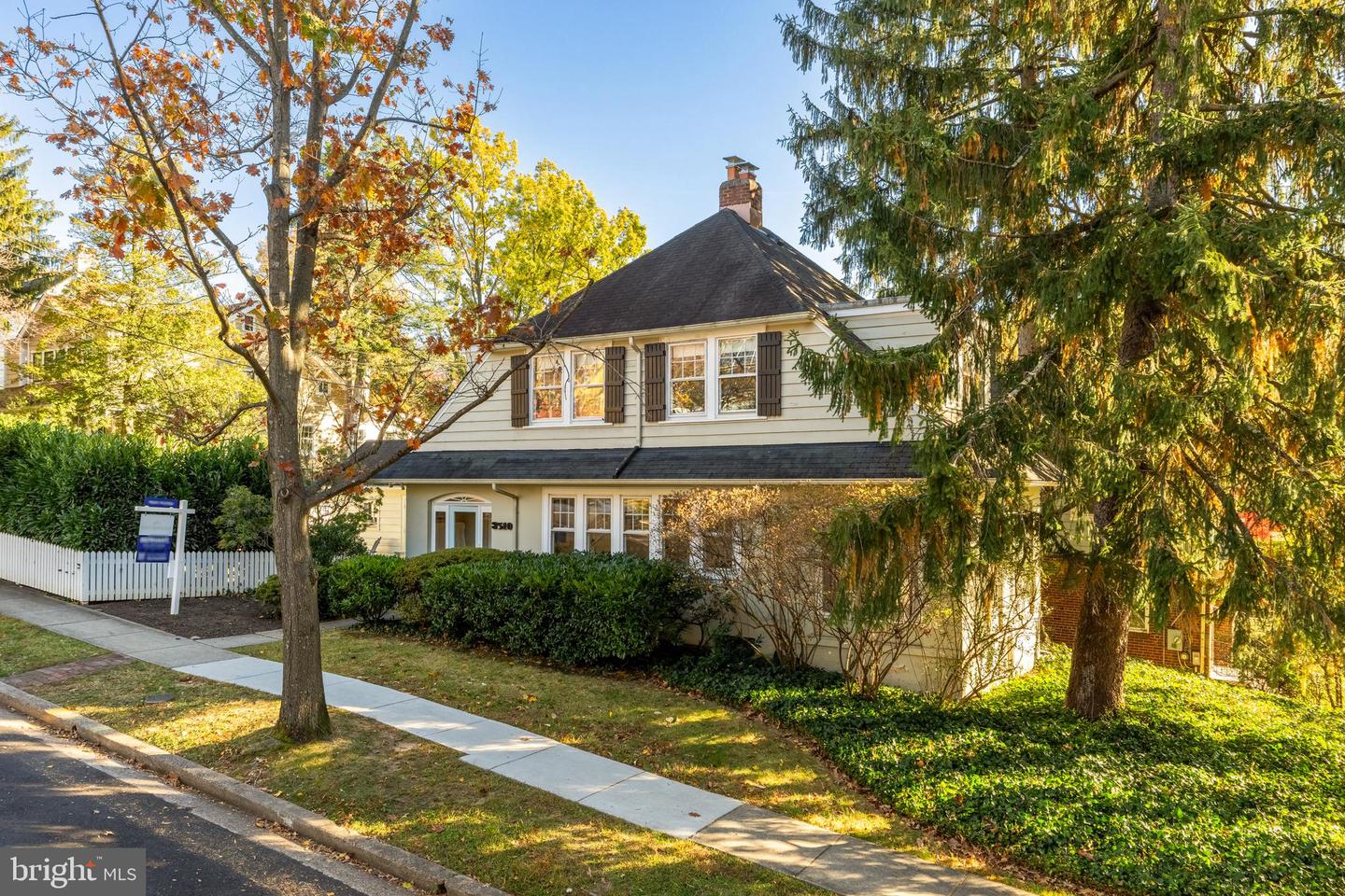 3510 MORRISON ST NW, WASHINGTON, District Of Columbia 20015, 3 Bedrooms Bedrooms, ,1 BathroomBathrooms,Residential,For sale,3510 MORRISON ST NW,DCDC2228648 MLS # DCDC2228648 3510 MORRISON ST NW, WASHINGTON, District Of Columbia 20015, 3 Bedrooms Bedrooms, ,1 BathroomBathrooms,Residential,For sale,3510 MORRISON ST NW,DCDC2228648 MLS # DCDC2228648