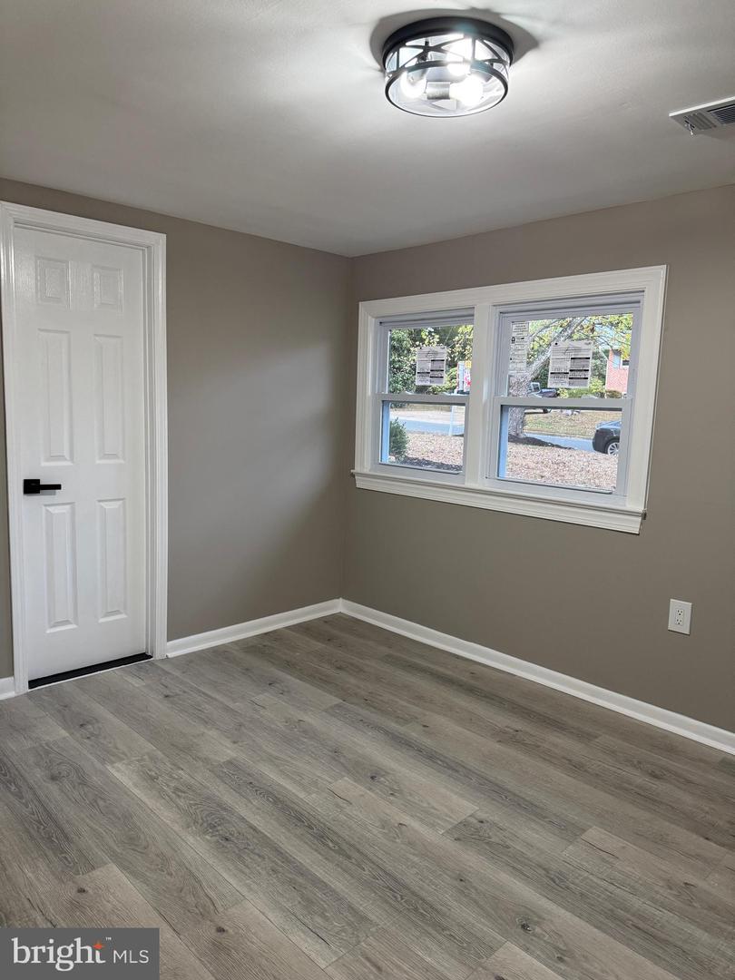 4407 PICOT RD, ALEXANDRIA, Virginia 22310, 5 Bedrooms Bedrooms, ,3 BathroomsBathrooms,Residential,For sale,4407 PICOT RD,VAFX2276472 MLS # VAFX2276472 4407 PICOT RD, ALEXANDRIA, Virginia 22310, 5 Bedrooms Bedrooms, ,3 BathroomsBathrooms,Residential,For sale,4407 PICOT RD,VAFX2276472 MLS # VAFX2276472