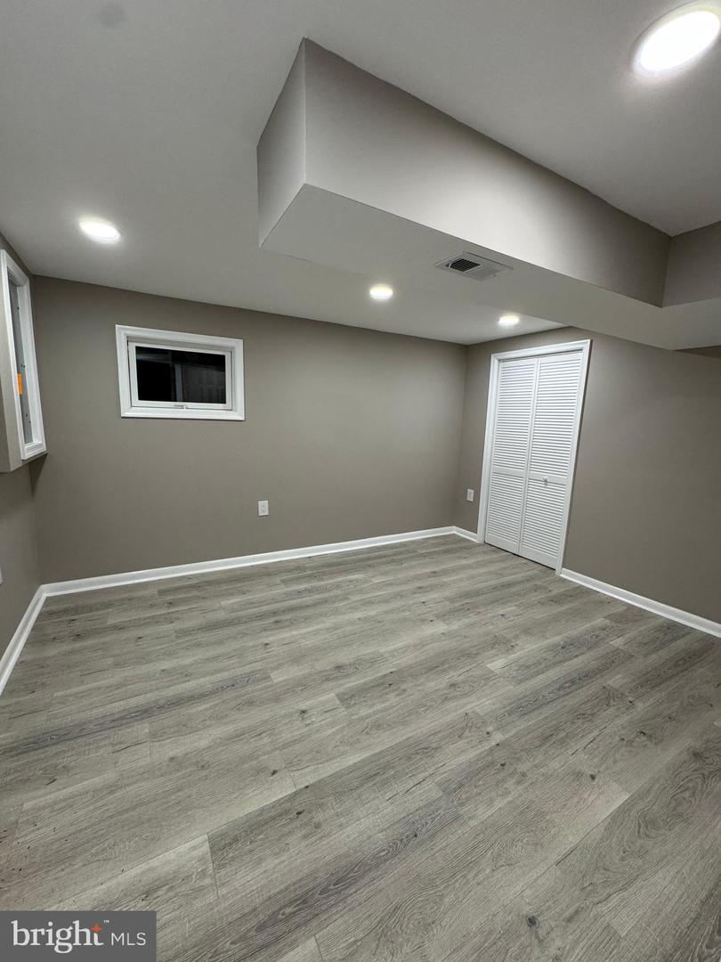 4407 PICOT RD, ALEXANDRIA, Virginia 22310, 5 Bedrooms Bedrooms, ,3 BathroomsBathrooms,Residential,For sale,4407 PICOT RD,VAFX2276472 MLS # VAFX2276472 4407 PICOT RD, ALEXANDRIA, Virginia 22310, 5 Bedrooms Bedrooms, ,3 BathroomsBathrooms,Residential,For sale,4407 PICOT RD,VAFX2276472 MLS # VAFX2276472