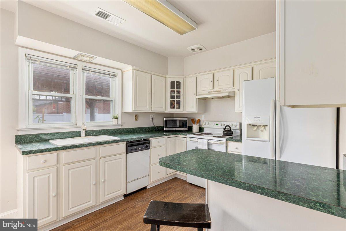 605 HAPPY CREEK RD, FRONT ROYAL, Virginia 22630, 3 Bedrooms Bedrooms, ,2 BathroomsBathrooms,Residential,For sale,605 HAPPY CREEK RD,VAWR2012660 MLS # VAWR2012660