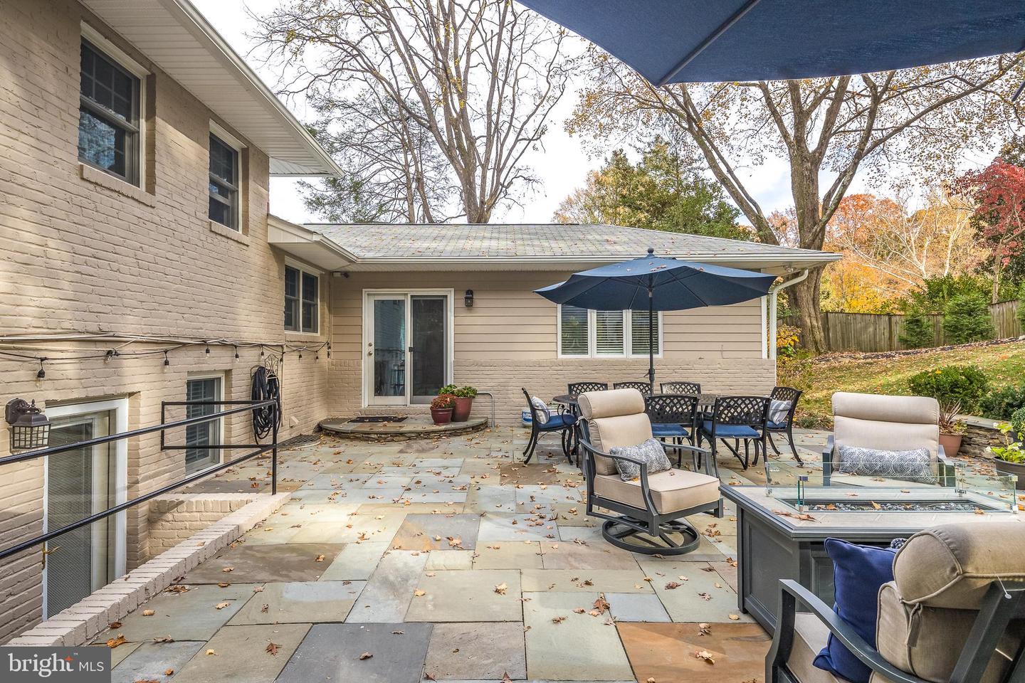 3654 N OAKLAND ST, ARLINGTON, Virginia 22207, 4 Bedrooms Bedrooms, 10 Rooms Rooms,3 BathroomsBathrooms,Residential,For sale,3654 N OAKLAND ST,VAAR2065456 MLS # VAAR2065456