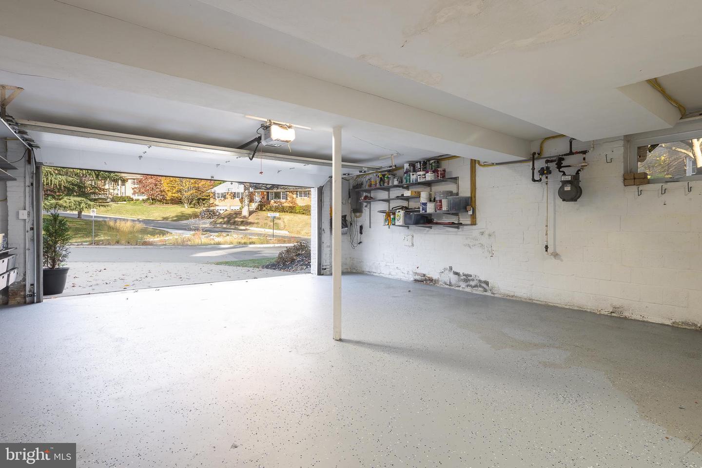 3654 N OAKLAND ST, ARLINGTON, Virginia 22207, 4 Bedrooms Bedrooms, 10 Rooms Rooms,3 BathroomsBathrooms,Residential,For sale,3654 N OAKLAND ST,VAAR2065456 MLS # VAAR2065456