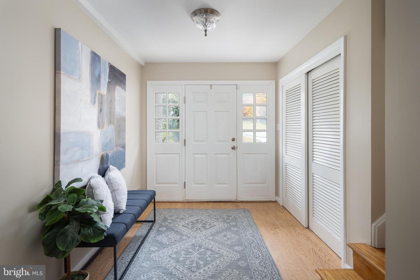 3654 N OAKLAND ST, ARLINGTON, Virginia 22207, 4 Bedrooms Bedrooms, 10 Rooms Rooms,3 BathroomsBathrooms,Residential,For sale,3654 N OAKLAND ST,VAAR2065456 MLS # VAAR2065456