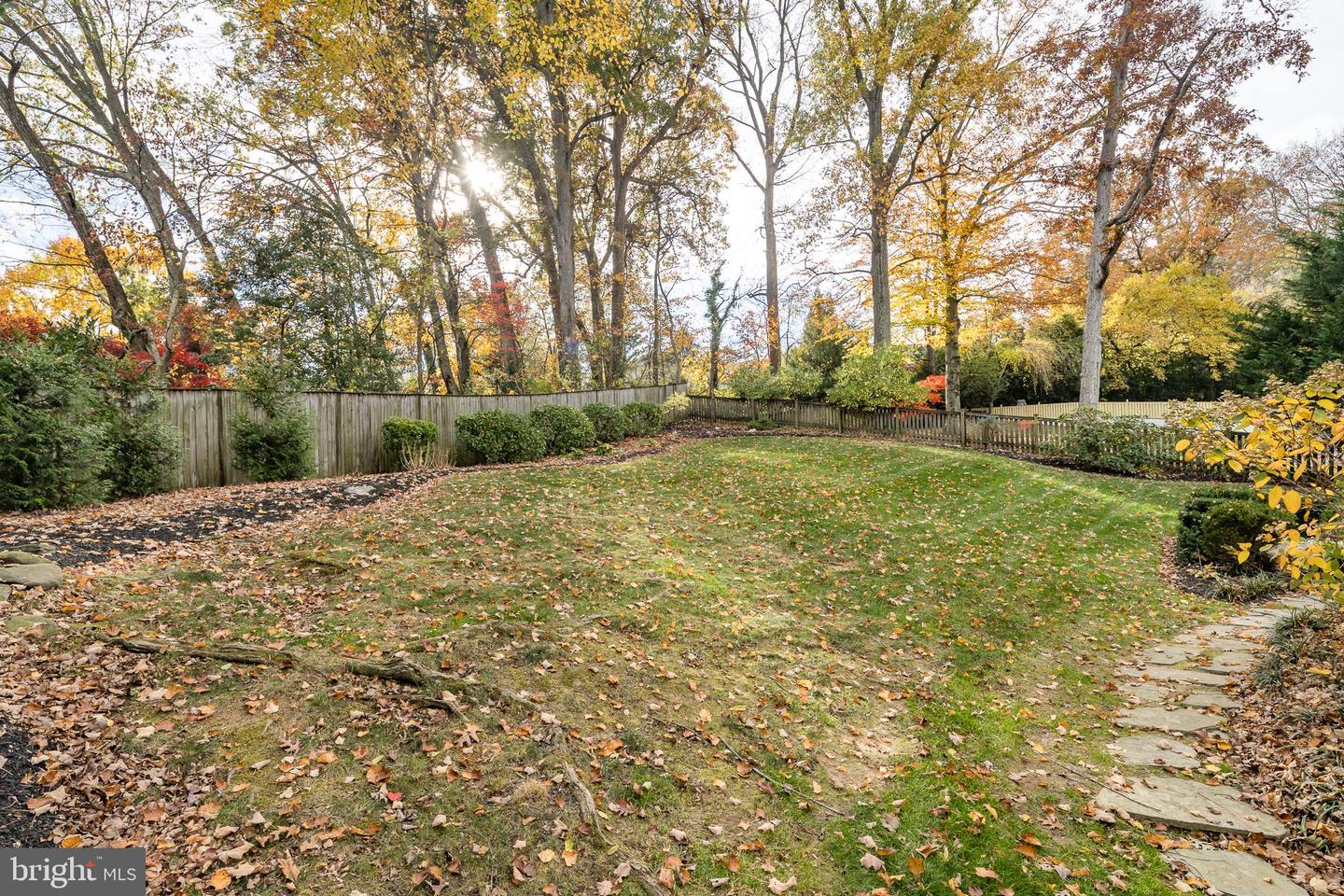 3654 N OAKLAND ST, ARLINGTON, Virginia 22207, 4 Bedrooms Bedrooms, 10 Rooms Rooms,3 BathroomsBathrooms,Residential,For sale,3654 N OAKLAND ST,VAAR2065456 MLS # VAAR2065456