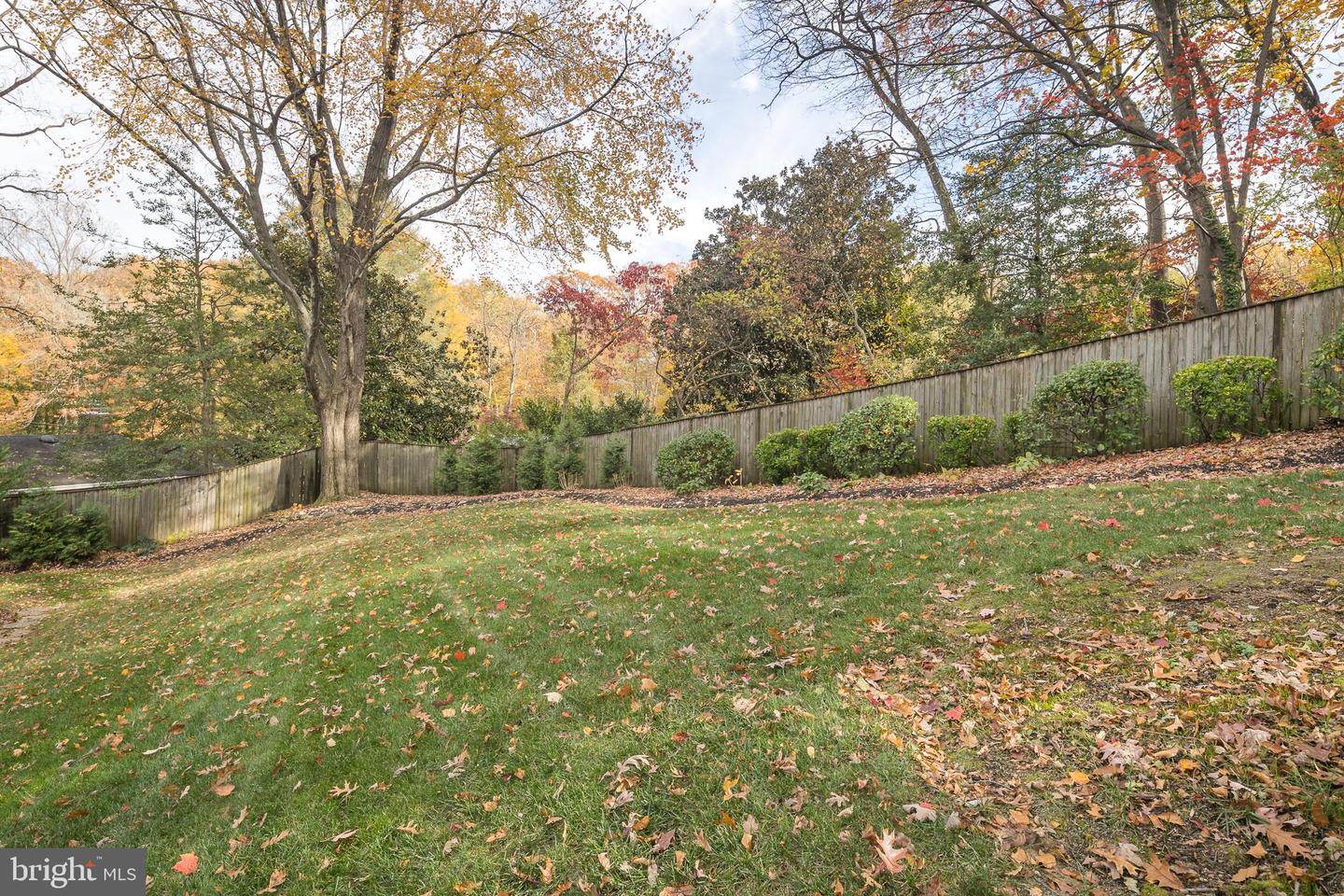 3654 N OAKLAND ST, ARLINGTON, Virginia 22207, 4 Bedrooms Bedrooms, 10 Rooms Rooms,3 BathroomsBathrooms,Residential,For sale,3654 N OAKLAND ST,VAAR2065456 MLS # VAAR2065456