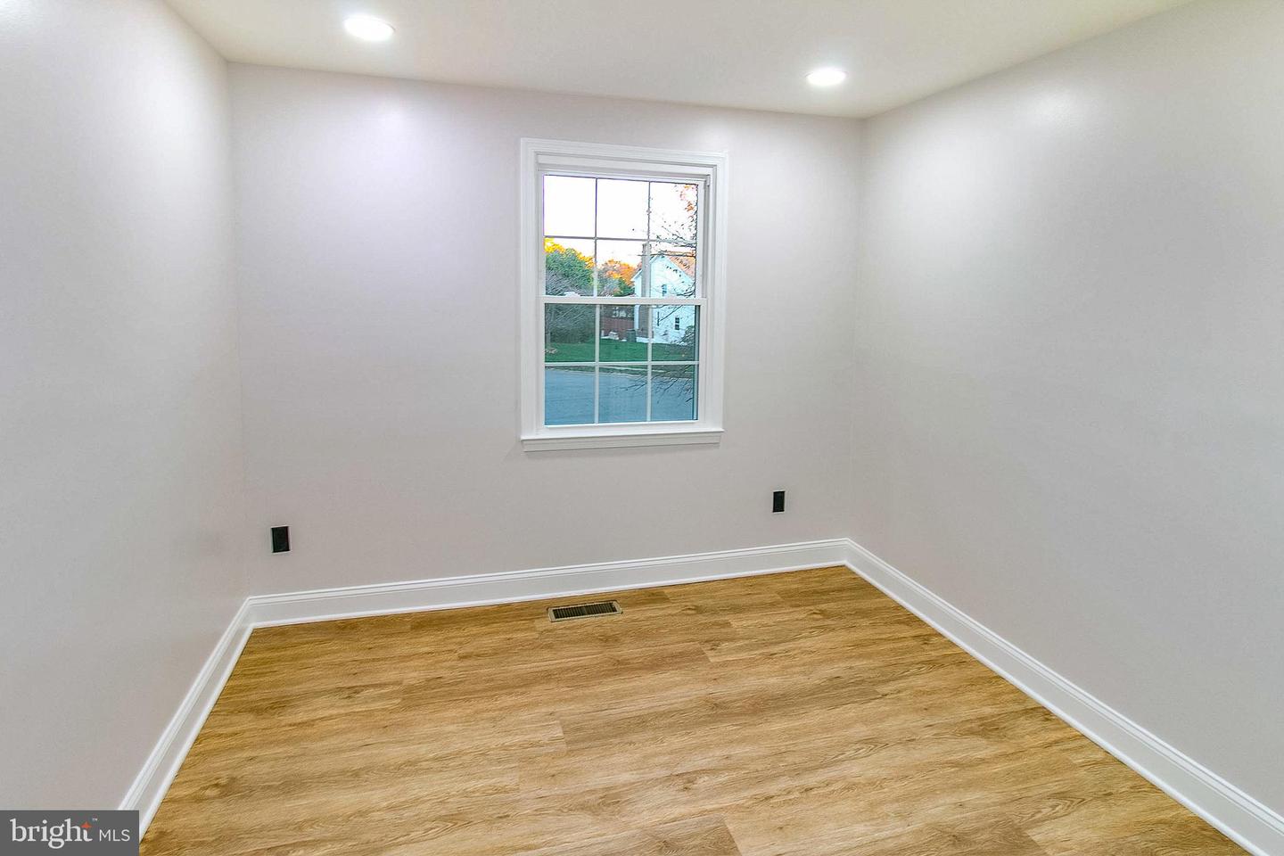 21111 DEEP FURROW CT, ASHBURN, Virginia 20147, 5 Bedrooms Bedrooms, ,3 BathroomsBathrooms,Residential,For sale,21111 DEEP FURROW CT,VALO2110020 MLS # VALO2110020 21111 DEEP FURROW CT, ASHBURN, Virginia 20147, 5 Bedrooms Bedrooms, ,3 BathroomsBathrooms,Residential,For sale,21111 DEEP FURROW CT,VALO2110020 MLS # VALO2110020