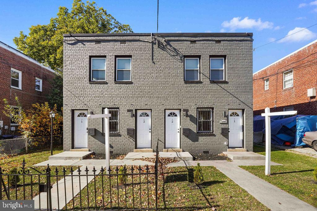 3109 24TH ST SE, WASHINGTON, District Of Columbia 20020, 2 Bedrooms Bedrooms, 2 Rooms Rooms,2 BathroomsBathrooms,Residential,For sale,3109 24TH ST SE,DCDC2229576 MLS # DCDC2229576
