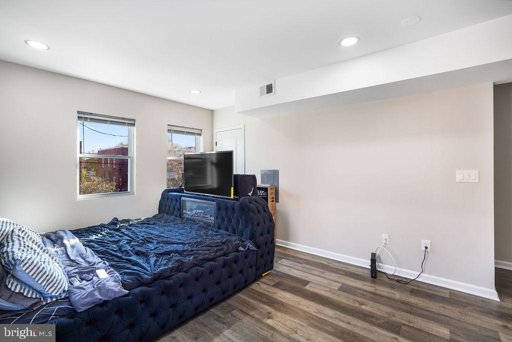 3109 24TH ST SE, WASHINGTON, District Of Columbia 20020, 2 Bedrooms Bedrooms, 2 Rooms Rooms,2 BathroomsBathrooms,Residential,For sale,3109 24TH ST SE,DCDC2229576 MLS # DCDC2229576