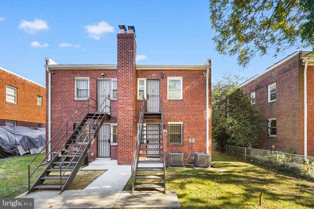 3109 24TH ST SE, WASHINGTON, District Of Columbia 20020, 2 Bedrooms Bedrooms, 2 Rooms Rooms,2 BathroomsBathrooms,Residential,For sale,3109 24TH ST SE,DCDC2229576 MLS # DCDC2229576