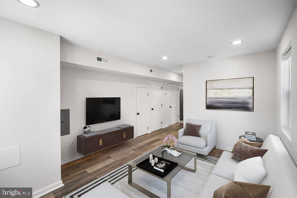 3109 24TH ST SE, WASHINGTON, District Of Columbia 20020, 2 Bedrooms Bedrooms, 2 Rooms Rooms,2 BathroomsBathrooms,Residential,For sale,3109 24TH ST SE,DCDC2229576 MLS # DCDC2229576