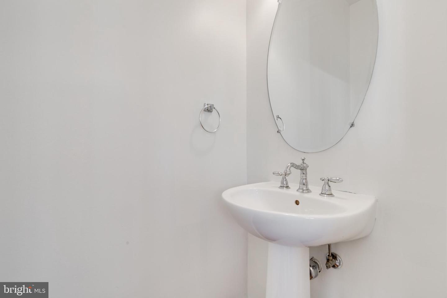 42791 FLANNIGAN TER, CHANTILLY, Virginia 20152, 4 Bedrooms Bedrooms, ,2 BathroomsBathrooms,Residential,For sale,42791 FLANNIGAN TER,VALO2110060 MLS # VALO2110060