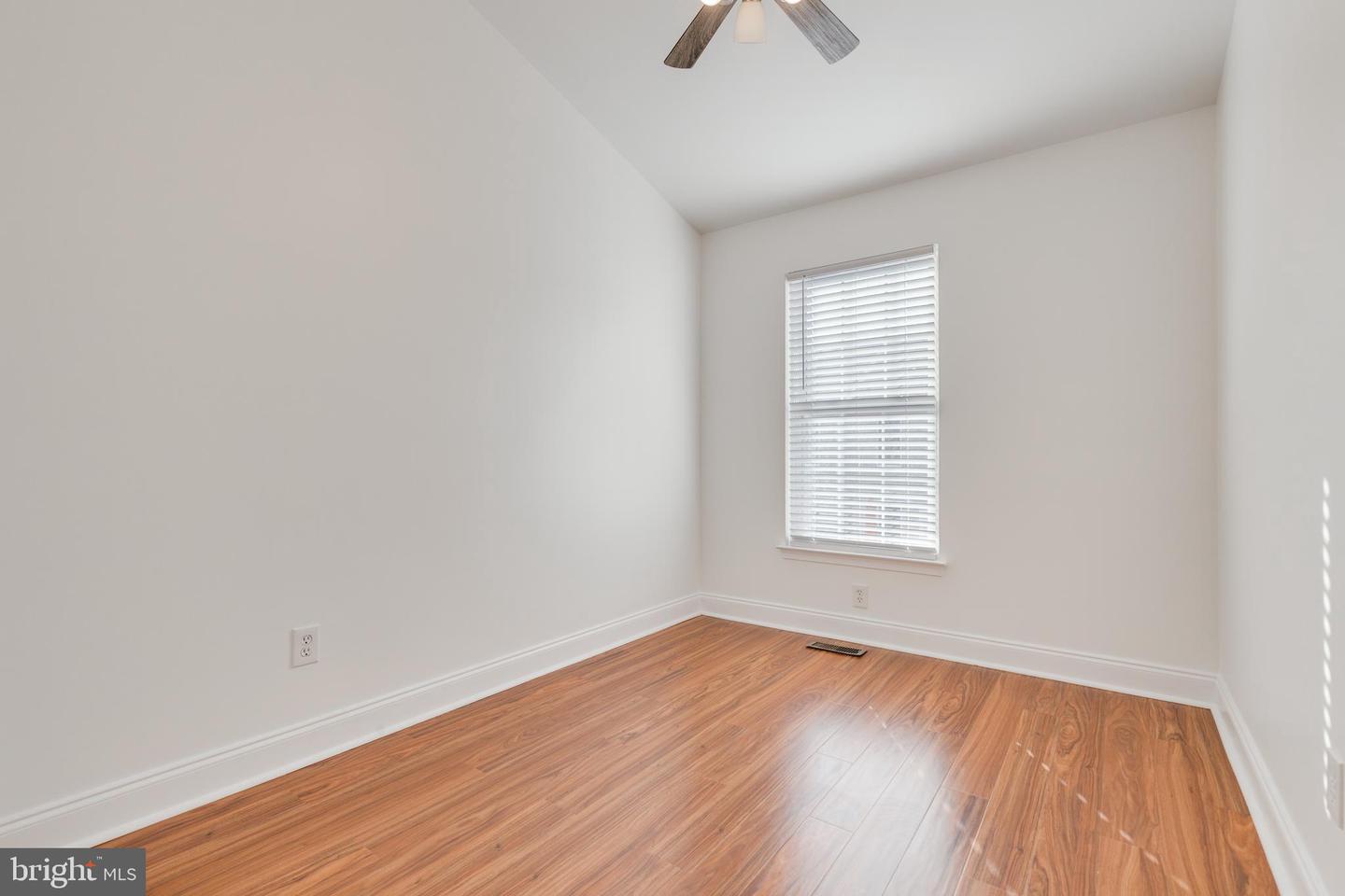 42791 FLANNIGAN TER, CHANTILLY, Virginia 20152, 4 Bedrooms Bedrooms, ,2 BathroomsBathrooms,Residential,For sale,42791 FLANNIGAN TER,VALO2110060 MLS # VALO2110060