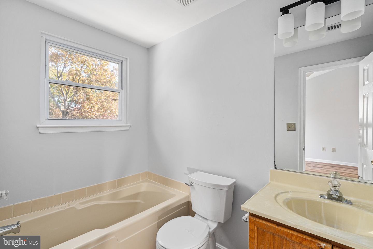 11209 KINGS CREST CT, FREDERICKSBURG, Virginia 22407, 2 Bedrooms Bedrooms, ,2 BathroomsBathrooms,Residential,For sale,11209 KINGS CREST CT,VASP2037326 MLS # VASP2037326