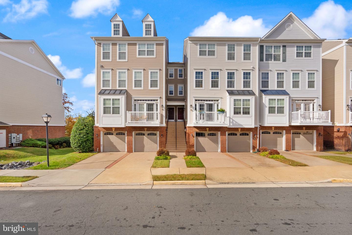 45752 WINDING BRANCH TER, STERLING, Virginia 20166, 3 Bedrooms Bedrooms, ,2 BathroomsBathrooms,Residential,For sale,45752 WINDING BRANCH TER,VALO2110096 MLS # VALO2110096