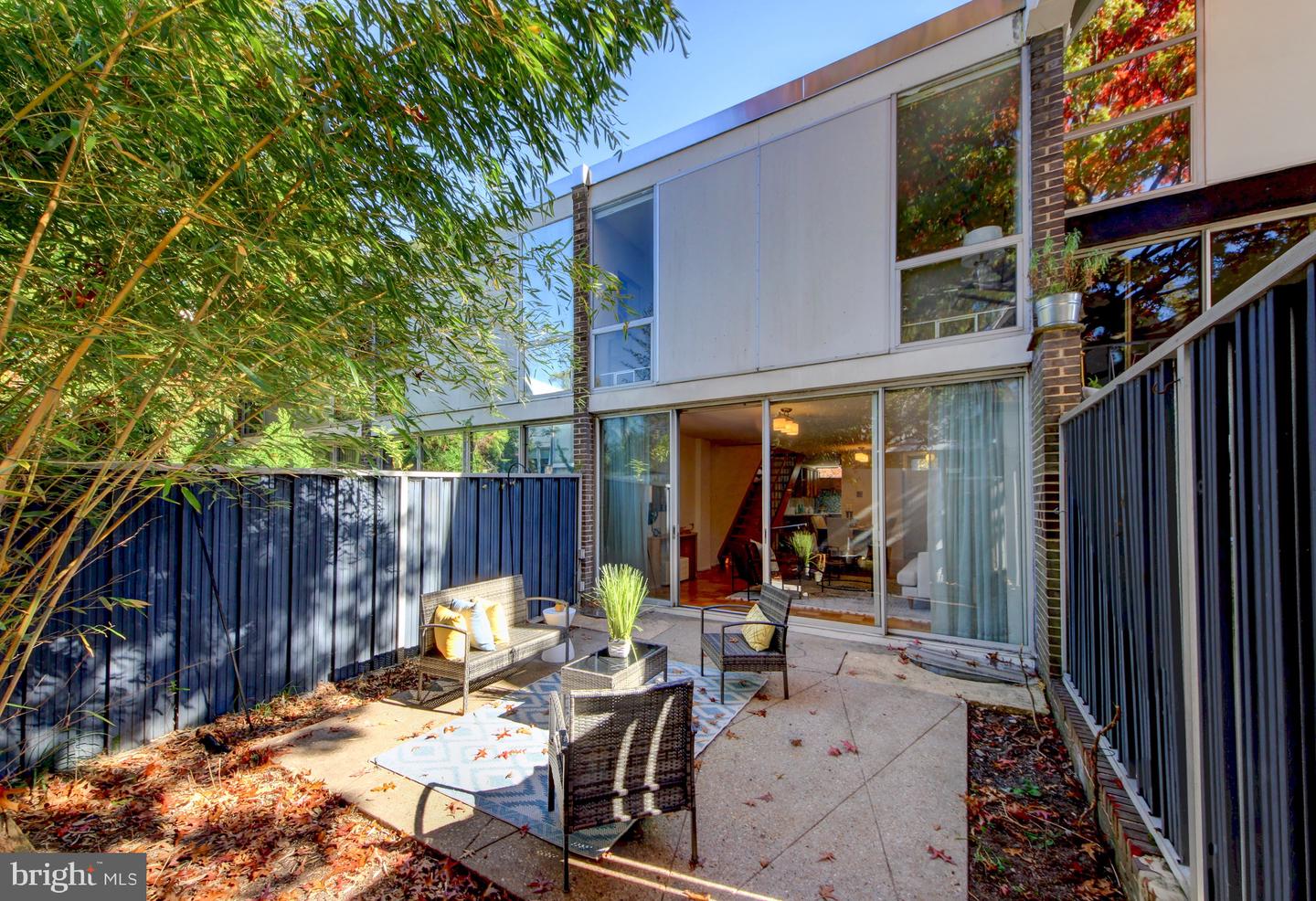 395 O ST SW, WASHINGTON, District Of Columbia 20024, 3 Bedrooms Bedrooms, ,1 BathroomBathrooms,Residential,For sale,395 O ST SW,DCDC2229746 MLS # DCDC2229746