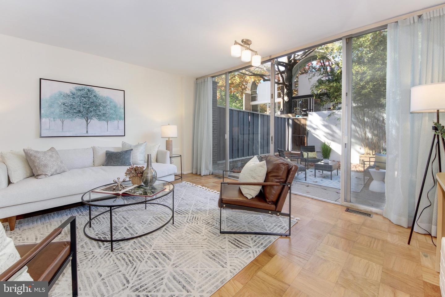 395 O ST SW, WASHINGTON, District Of Columbia 20024, 3 Bedrooms Bedrooms, ,1 BathroomBathrooms,Residential,For sale,395 O ST SW,DCDC2229746 MLS # DCDC2229746