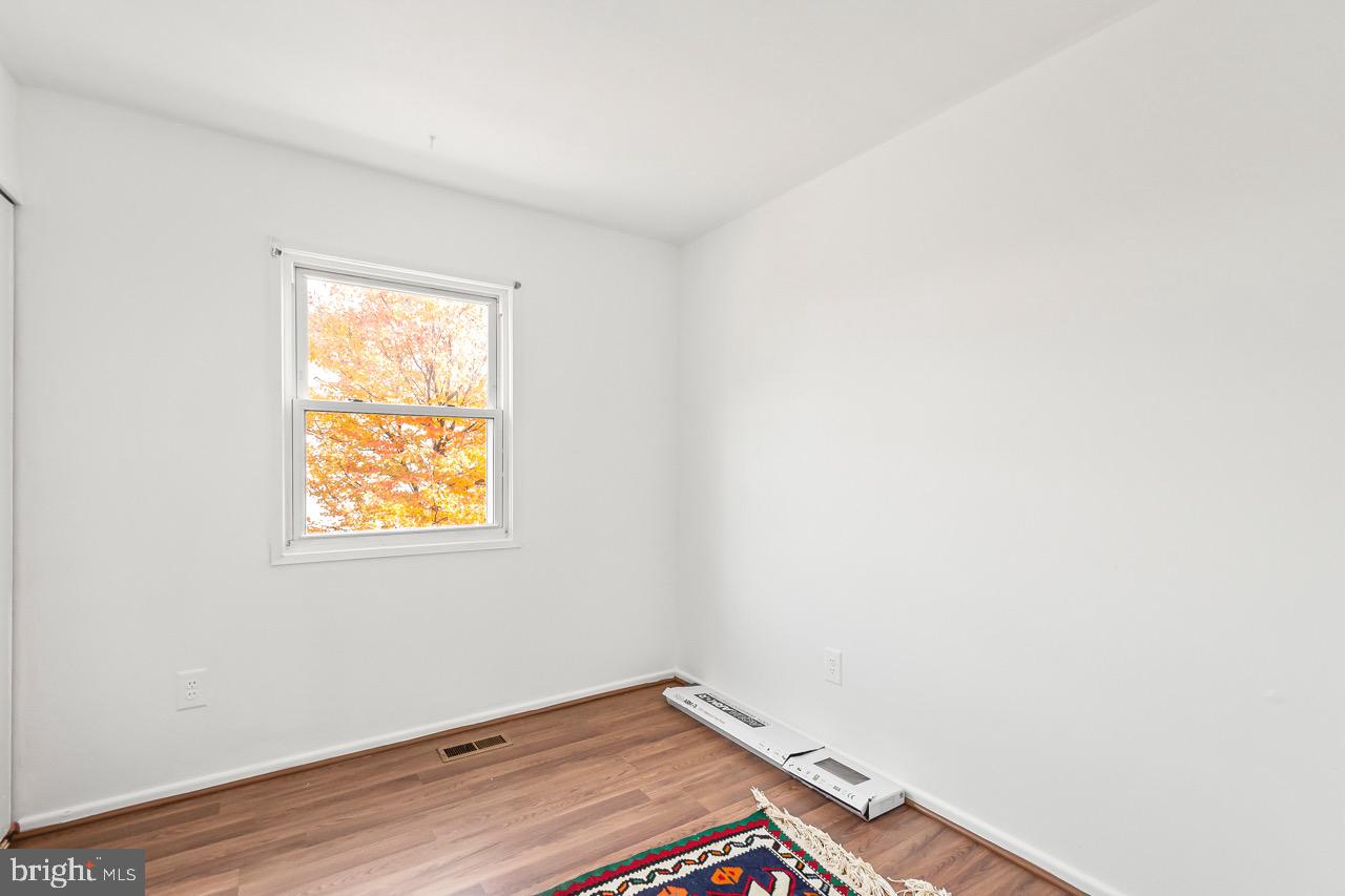 9662 WESTPORT LN, BURKE, Virginia 22015, 3 Bedrooms Bedrooms, ,3 BathroomsBathrooms,Residential,For sale,9662 WESTPORT LN,VAFX2277132 MLS # VAFX2277132 9662 WESTPORT LN, BURKE, Virginia 22015, 3 Bedrooms Bedrooms, ,3 BathroomsBathrooms,Residential,For sale,9662 WESTPORT LN,VAFX2277132 MLS # VAFX2277132