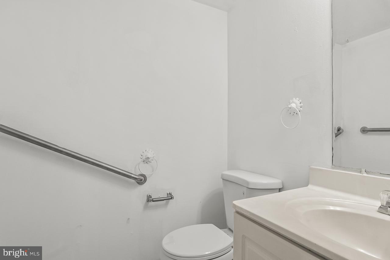 9662 WESTPORT LN, BURKE, Virginia 22015, 3 Bedrooms Bedrooms, ,3 BathroomsBathrooms,Residential,For sale,9662 WESTPORT LN,VAFX2277132 MLS # VAFX2277132 9662 WESTPORT LN, BURKE, Virginia 22015, 3 Bedrooms Bedrooms, ,3 BathroomsBathrooms,Residential,For sale,9662 WESTPORT LN,VAFX2277132 MLS # VAFX2277132