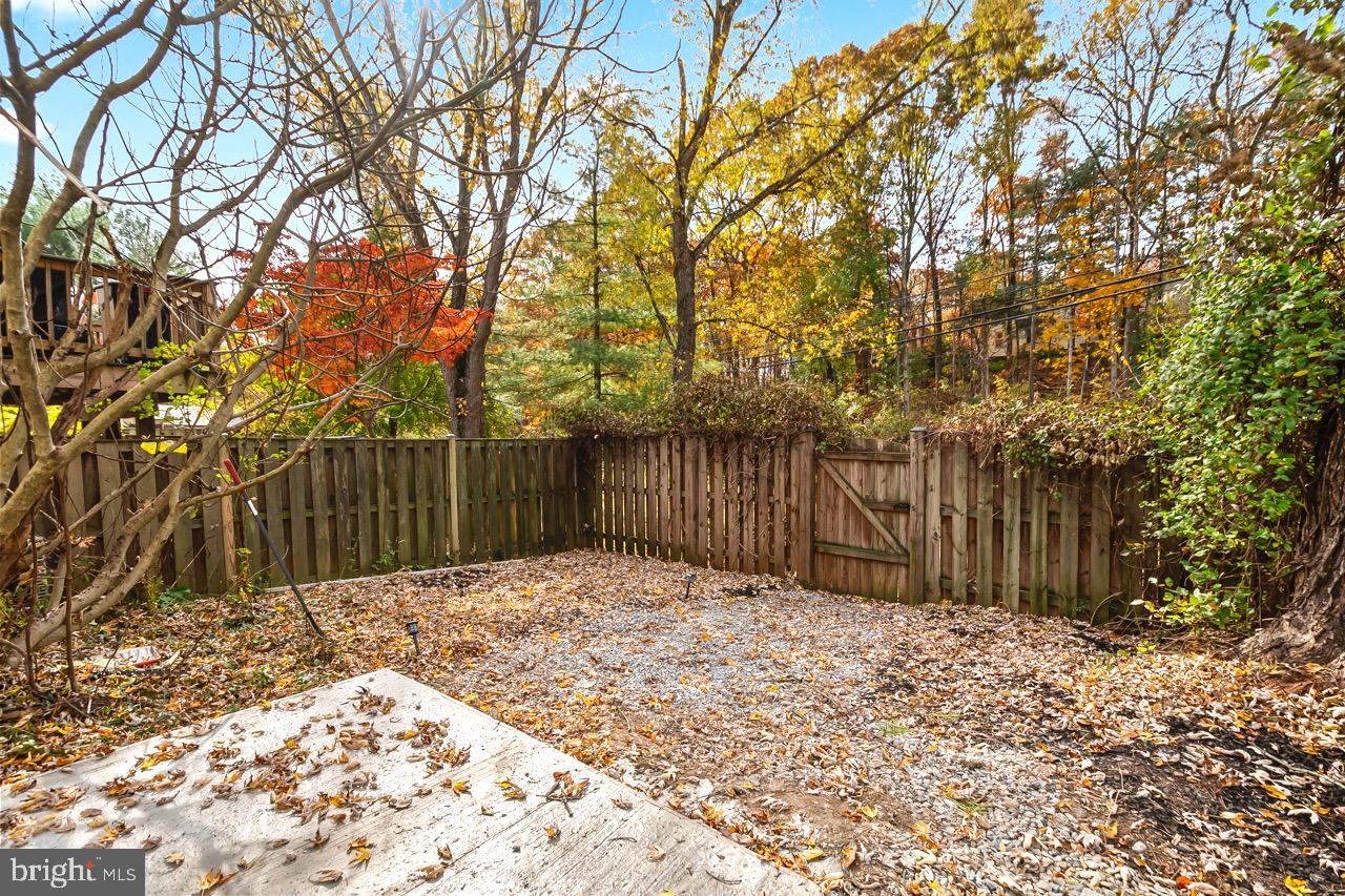 9662 WESTPORT LN, BURKE, Virginia 22015, 3 Bedrooms Bedrooms, ,3 BathroomsBathrooms,Residential,For sale,9662 WESTPORT LN,VAFX2277132 MLS # VAFX2277132 9662 WESTPORT LN, BURKE, Virginia 22015, 3 Bedrooms Bedrooms, ,3 BathroomsBathrooms,Residential,For sale,9662 WESTPORT LN,VAFX2277132 MLS # VAFX2277132