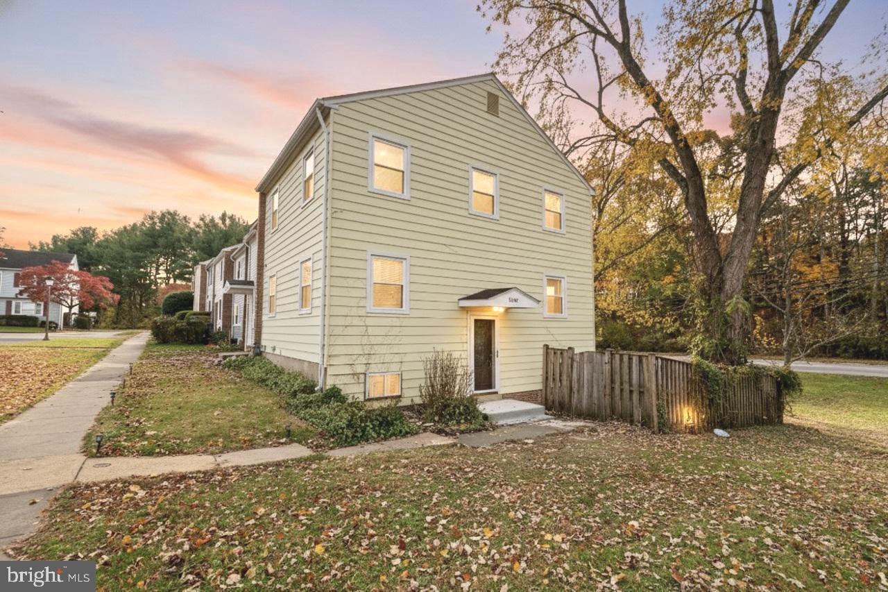 9662 WESTPORT LN, BURKE, Virginia 22015, 3 Bedrooms Bedrooms, ,3 BathroomsBathrooms,Residential,For sale,9662 WESTPORT LN,VAFX2277132 MLS # VAFX2277132 9662 WESTPORT LN, BURKE, Virginia 22015, 3 Bedrooms Bedrooms, ,3 BathroomsBathrooms,Residential,For sale,9662 WESTPORT LN,VAFX2277132 MLS # VAFX2277132