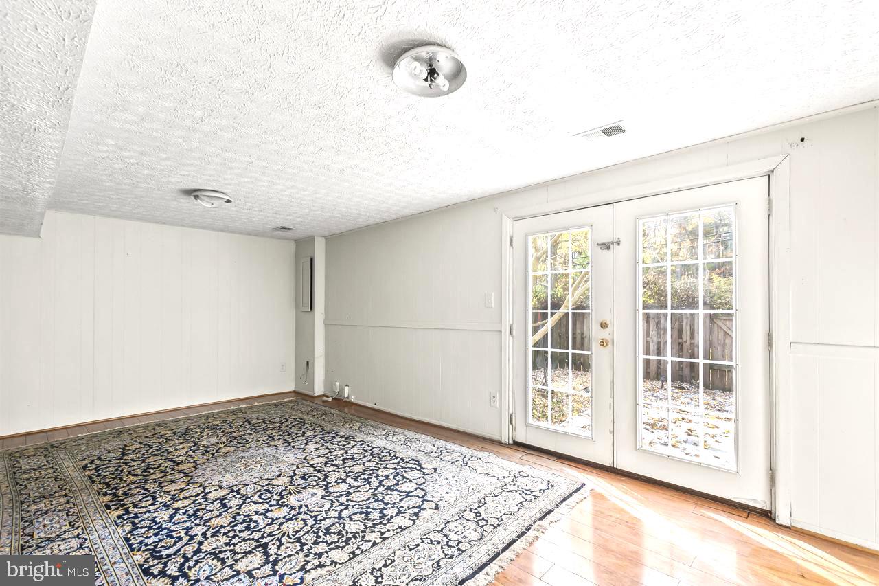 9662 WESTPORT LN, BURKE, Virginia 22015, 3 Bedrooms Bedrooms, ,3 BathroomsBathrooms,Residential,For sale,9662 WESTPORT LN,VAFX2277132 MLS # VAFX2277132 9662 WESTPORT LN, BURKE, Virginia 22015, 3 Bedrooms Bedrooms, ,3 BathroomsBathrooms,Residential,For sale,9662 WESTPORT LN,VAFX2277132 MLS # VAFX2277132