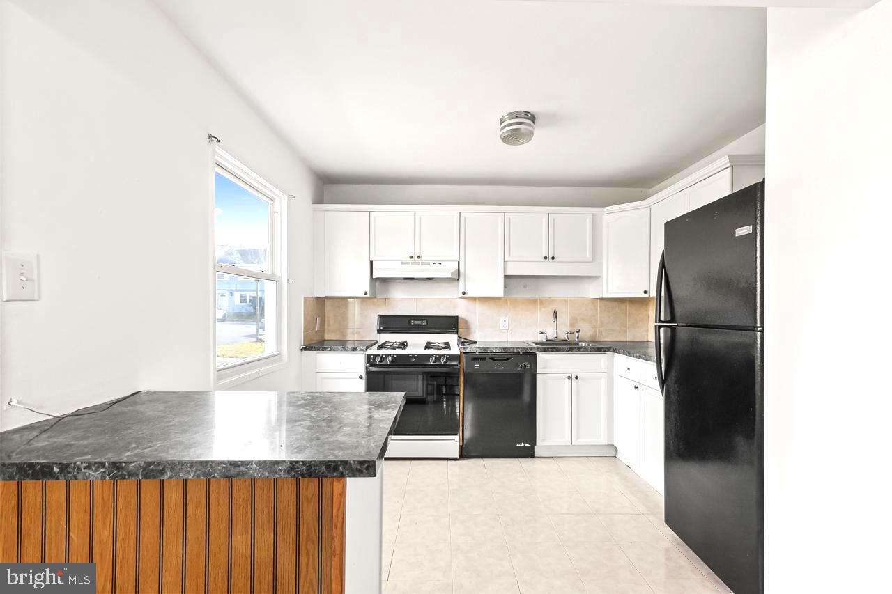 9662 WESTPORT LN, BURKE, Virginia 22015, 3 Bedrooms Bedrooms, ,3 BathroomsBathrooms,Residential,For sale,9662 WESTPORT LN,VAFX2277132 MLS # VAFX2277132 9662 WESTPORT LN, BURKE, Virginia 22015, 3 Bedrooms Bedrooms, ,3 BathroomsBathrooms,Residential,For sale,9662 WESTPORT LN,VAFX2277132 MLS # VAFX2277132