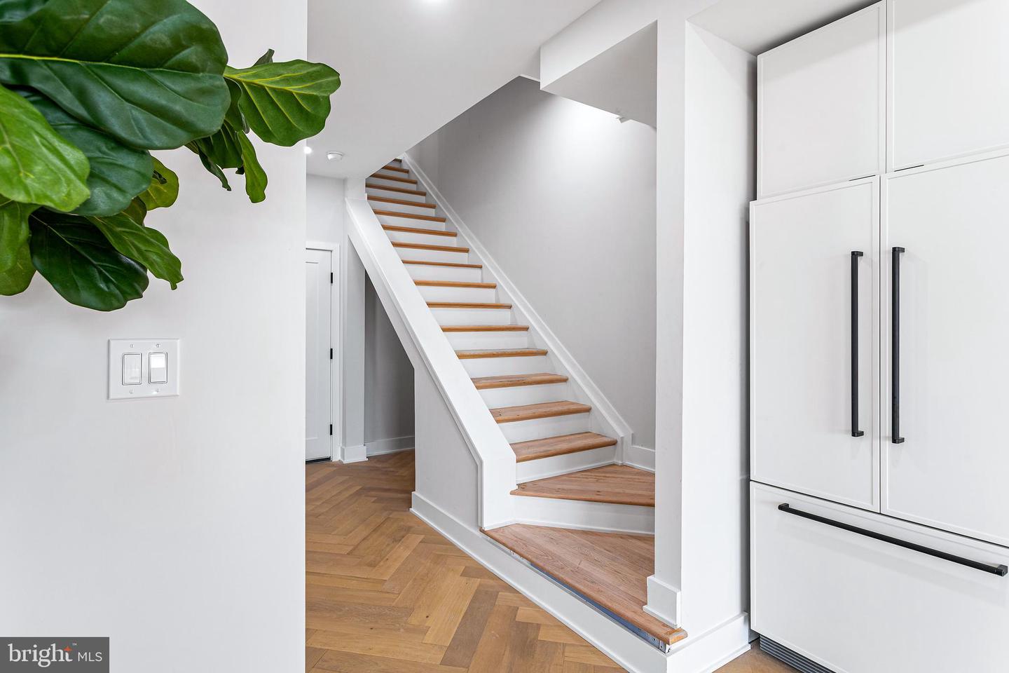 1516 EAST CAPITOL ST NE #F, WASHINGTON, District Of Columbia 20003, 2 Bedrooms Bedrooms, ,2 BathroomsBathrooms,Residential,For sale,1516 EAST CAPITOL ST NE #F,DCDC2229850 MLS # DCDC2229850