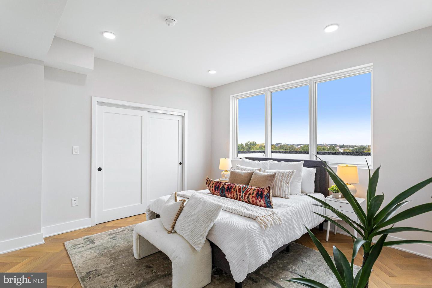 1516 EAST CAPITOL ST NE #F, WASHINGTON, District Of Columbia 20003, 2 Bedrooms Bedrooms, ,2 BathroomsBathrooms,Residential,For sale,1516 EAST CAPITOL ST NE #F,DCDC2229850 MLS # DCDC2229850