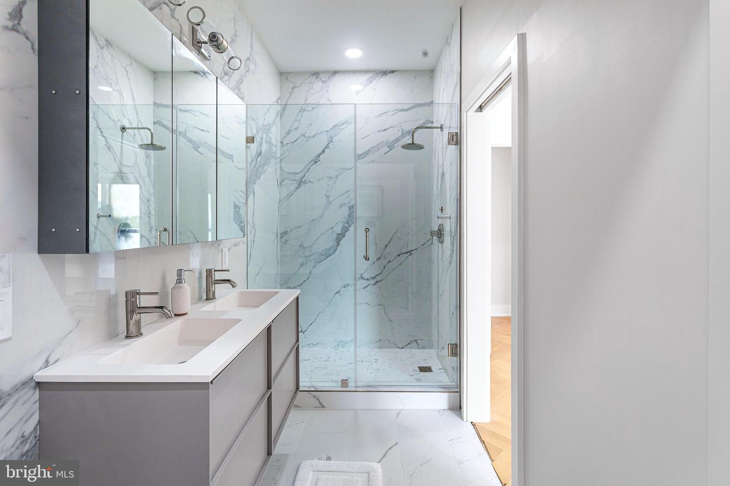 1516 EAST CAPITOL ST NE #F, WASHINGTON, District Of Columbia 20003, 2 Bedrooms Bedrooms, ,2 BathroomsBathrooms,Residential,For sale,1516 EAST CAPITOL ST NE #F,DCDC2229850 MLS # DCDC2229850