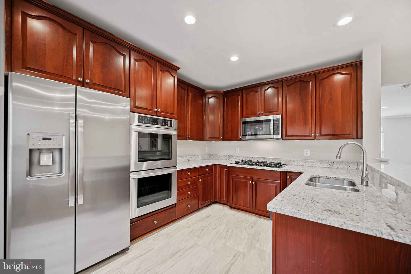 5656 GOVERNORS POND CIR, ALEXANDRIA, Virginia 22310, 3 Bedrooms Bedrooms, ,2 BathroomsBathrooms,Residential,For sale,5656 GOVERNORS POND CIR,VAFX2277226 MLS # VAFX2277226