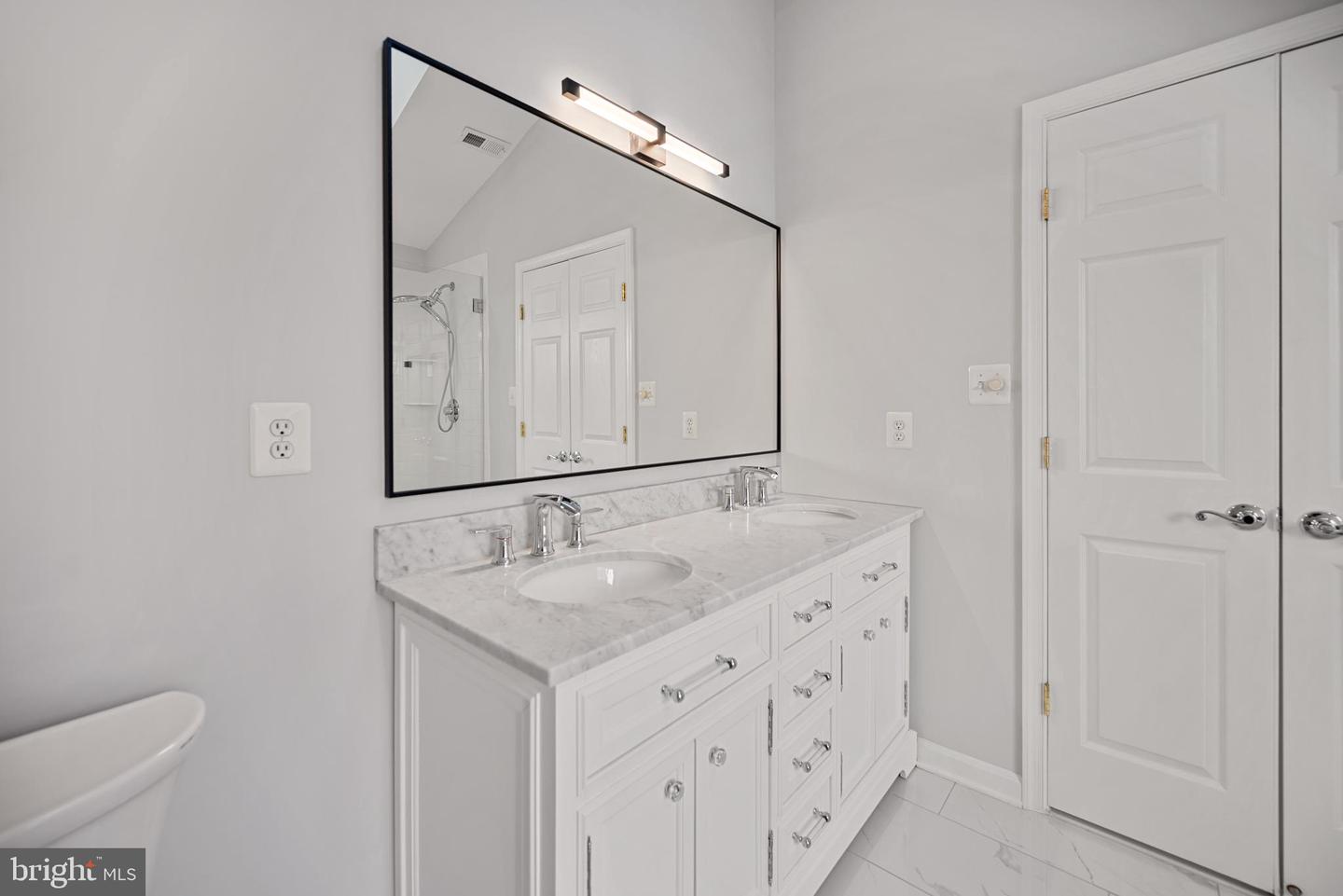 5656 GOVERNORS POND CIR, ALEXANDRIA, Virginia 22310, 3 Bedrooms Bedrooms, ,2 BathroomsBathrooms,Residential,For sale,5656 GOVERNORS POND CIR,VAFX2277226 MLS # VAFX2277226