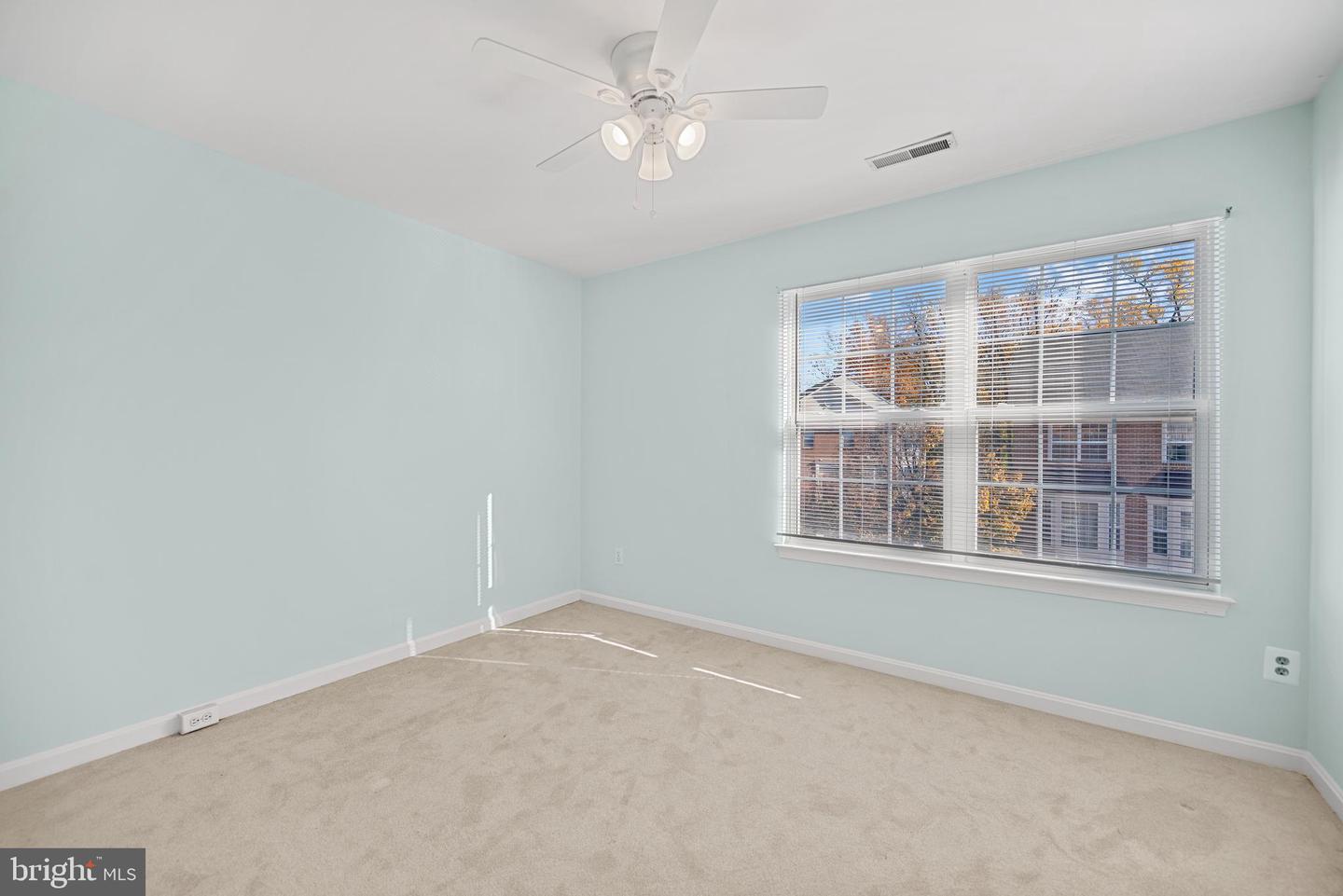 5656 GOVERNORS POND CIR, ALEXANDRIA, Virginia 22310, 3 Bedrooms Bedrooms, ,2 BathroomsBathrooms,Residential,For sale,5656 GOVERNORS POND CIR,VAFX2277226 MLS # VAFX2277226