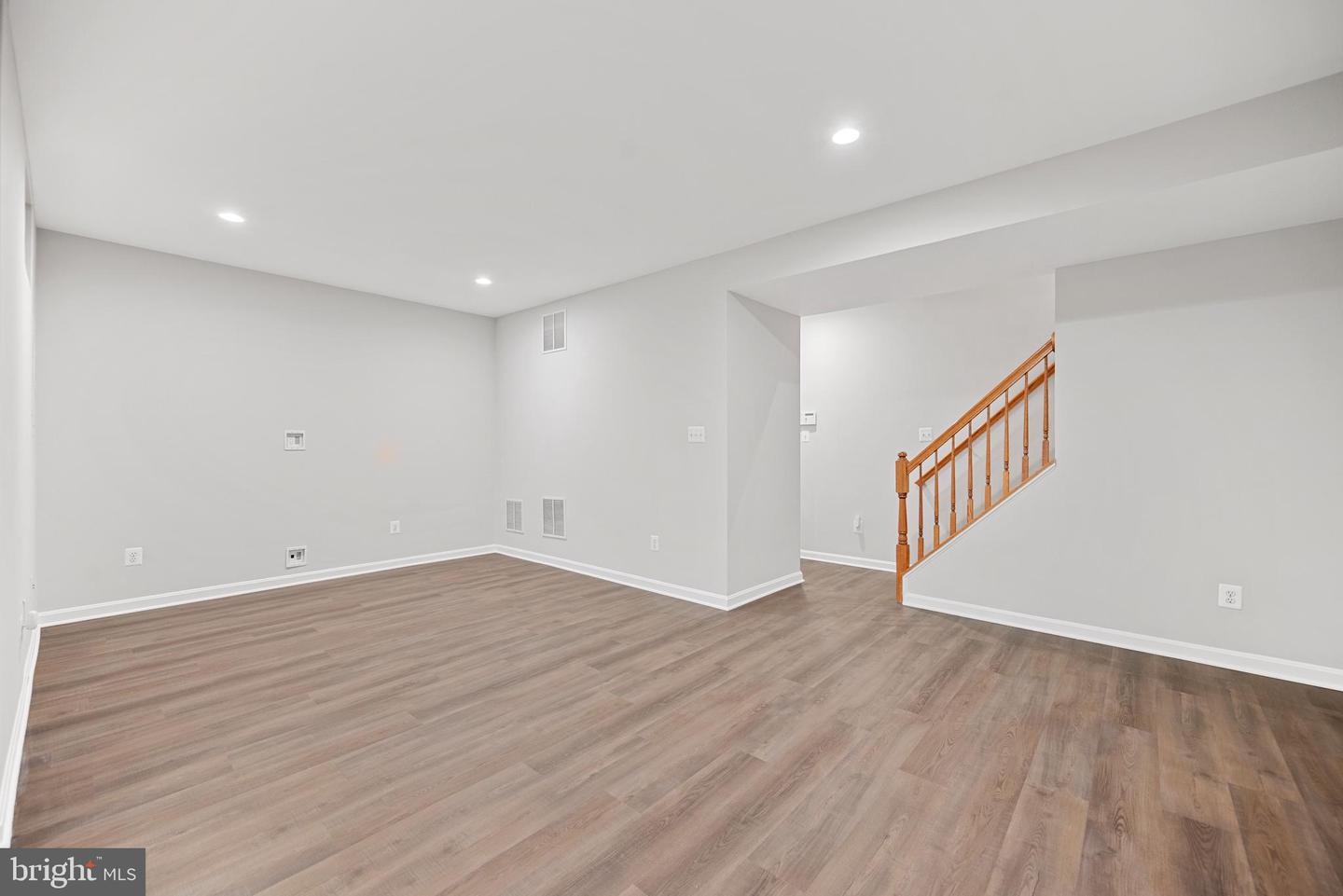 5656 GOVERNORS POND CIR, ALEXANDRIA, Virginia 22310, 3 Bedrooms Bedrooms, ,2 BathroomsBathrooms,Residential,For sale,5656 GOVERNORS POND CIR,VAFX2277226 MLS # VAFX2277226