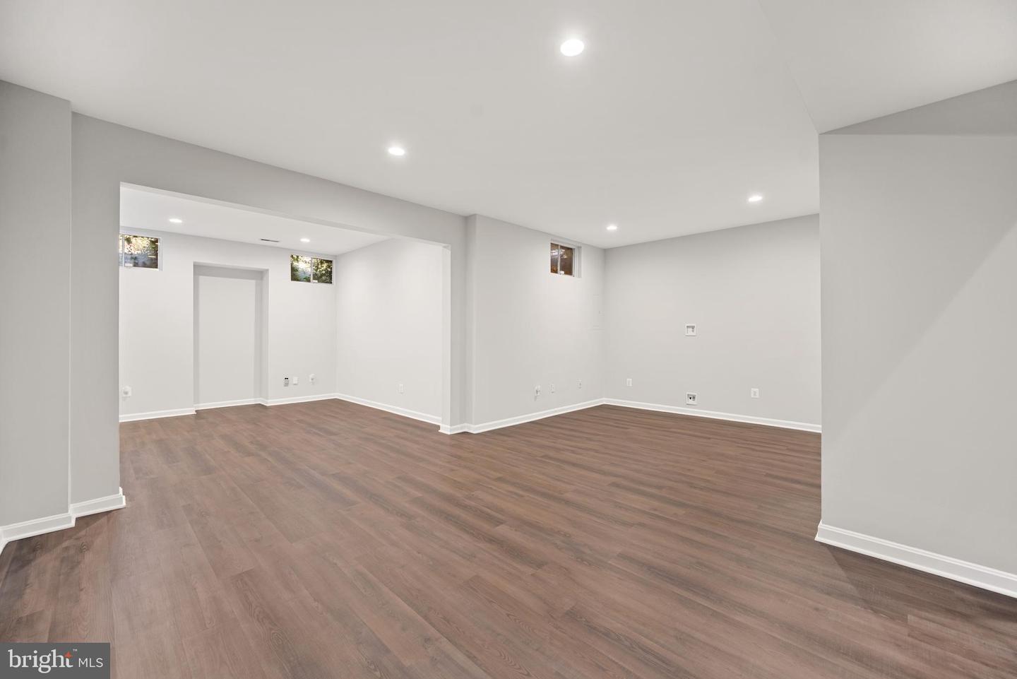 5656 GOVERNORS POND CIR, ALEXANDRIA, Virginia 22310, 3 Bedrooms Bedrooms, ,2 BathroomsBathrooms,Residential,For sale,5656 GOVERNORS POND CIR,VAFX2277226 MLS # VAFX2277226