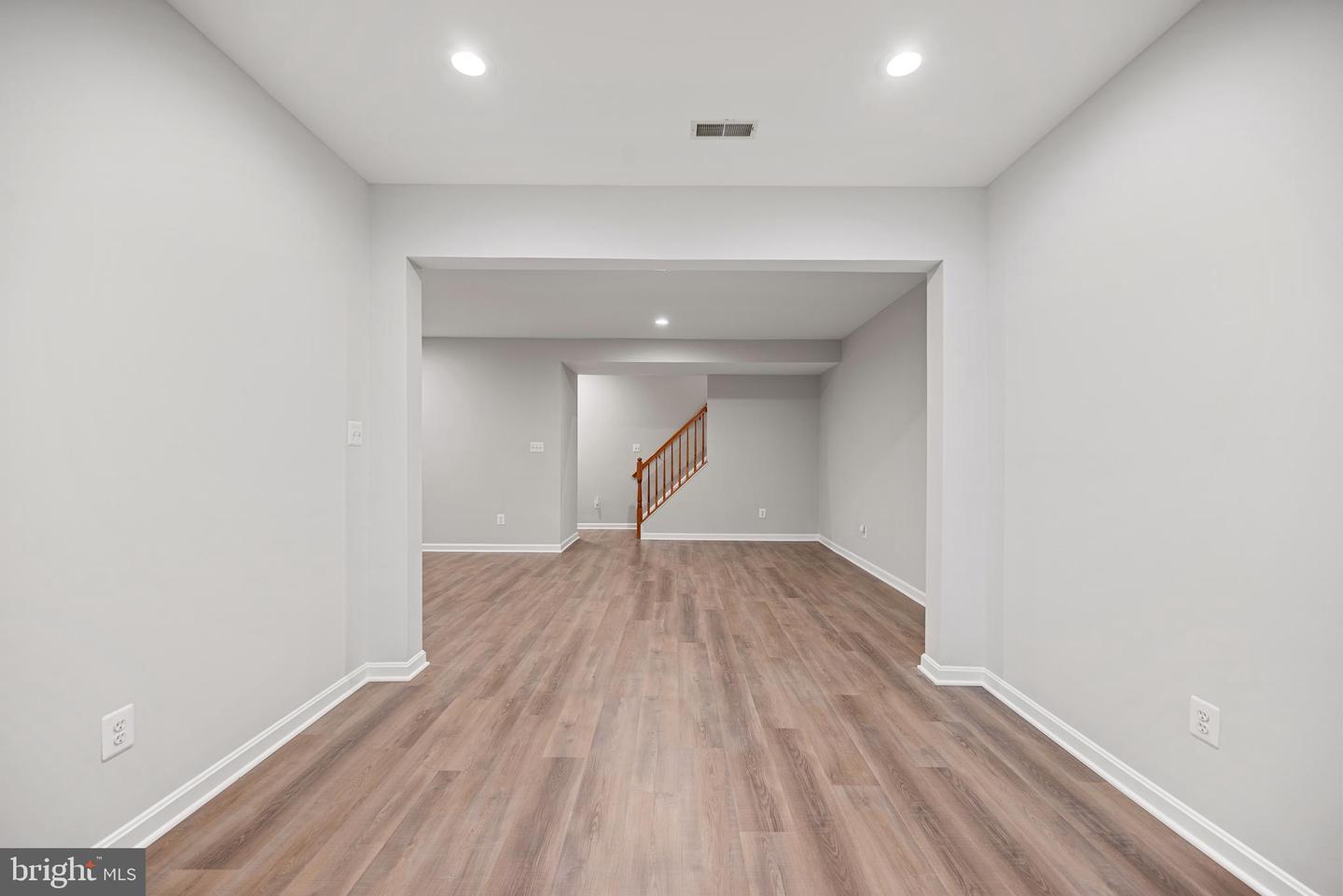 5656 GOVERNORS POND CIR, ALEXANDRIA, Virginia 22310, 3 Bedrooms Bedrooms, ,2 BathroomsBathrooms,Residential,For sale,5656 GOVERNORS POND CIR,VAFX2277226 MLS # VAFX2277226